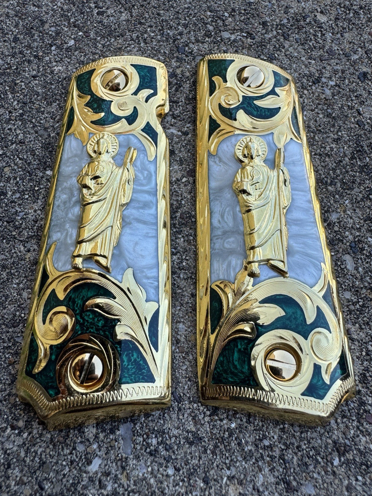 1911 45 38 Super San Judas Full Size Gold Gun Pistol Grip Cachas & 24K Screws