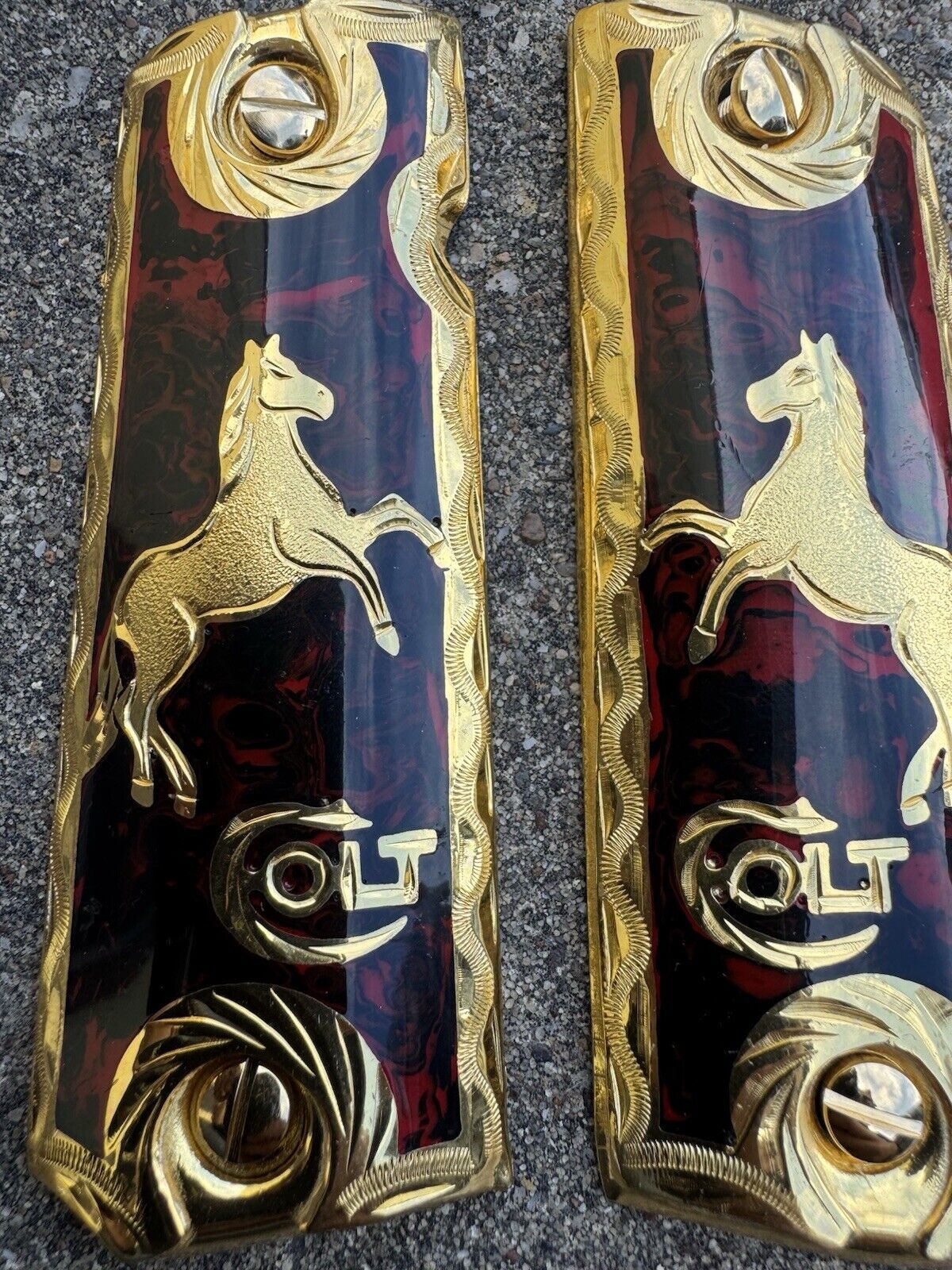 1911 45 38 Super Full Size Red Colt Horse Gun Pistol Grip Cachas & 24K Screws