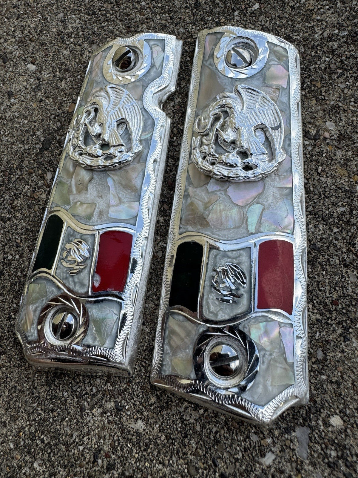 1911 45 38 Super Full Size Aguila Gun Pistol Grip Cachas & Polished Screws