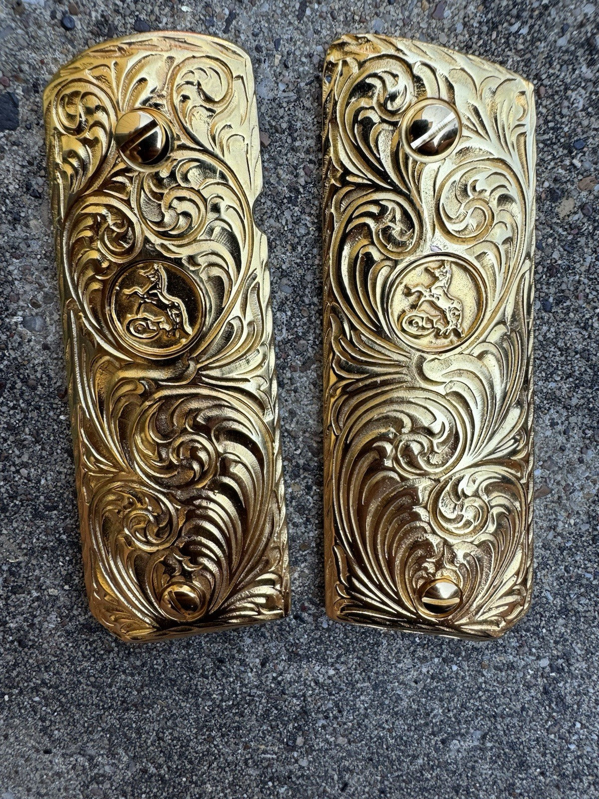 1911 45 38 Super Colt Horse Full Size Gold Gun Pistol Grip Cachas & 24K Screws