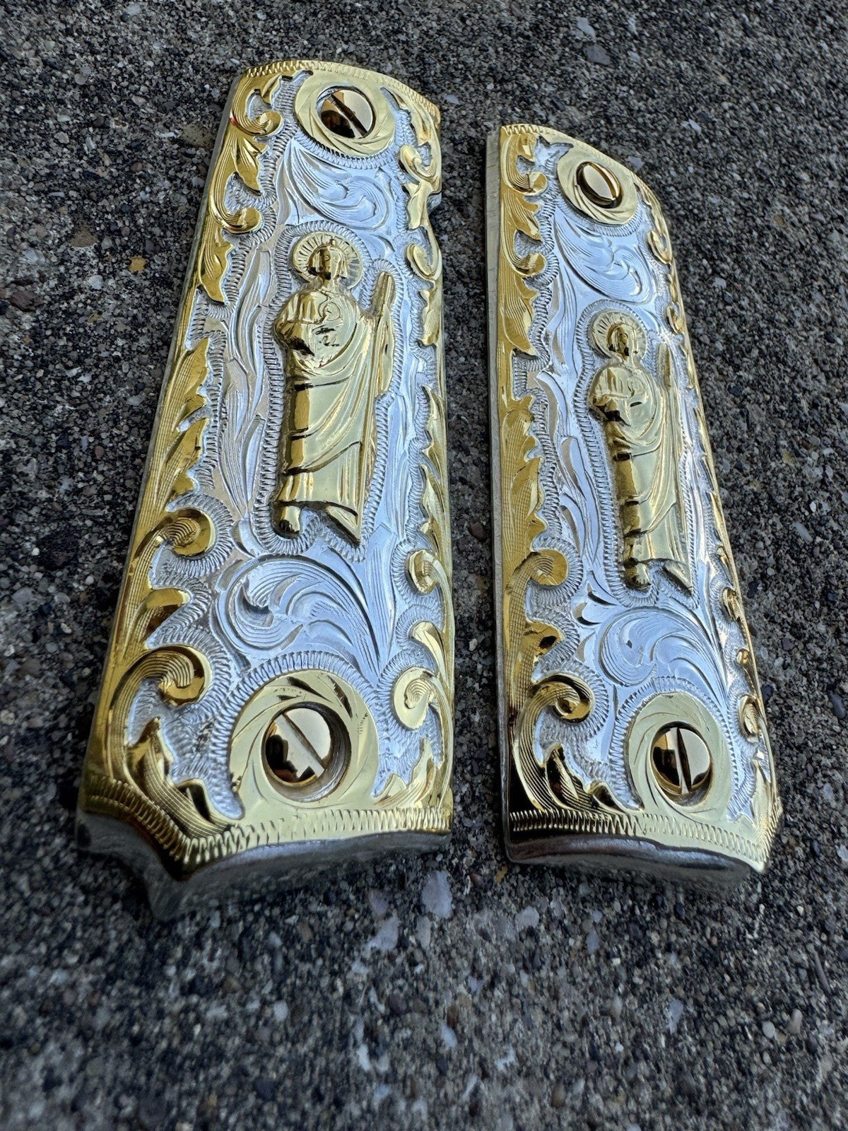 1911 45 38 Super San Judas Full Size Gold Gun Pistol Grip Cachas & 24K Screws