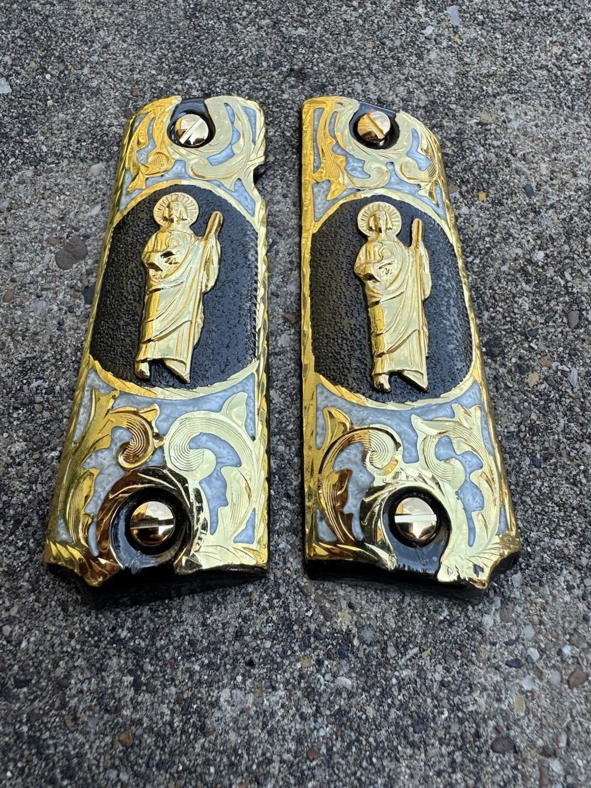 1911 45 38 Super San Judas Full Size Gold Gun Pistol Grip Cachas & 24K Screws
