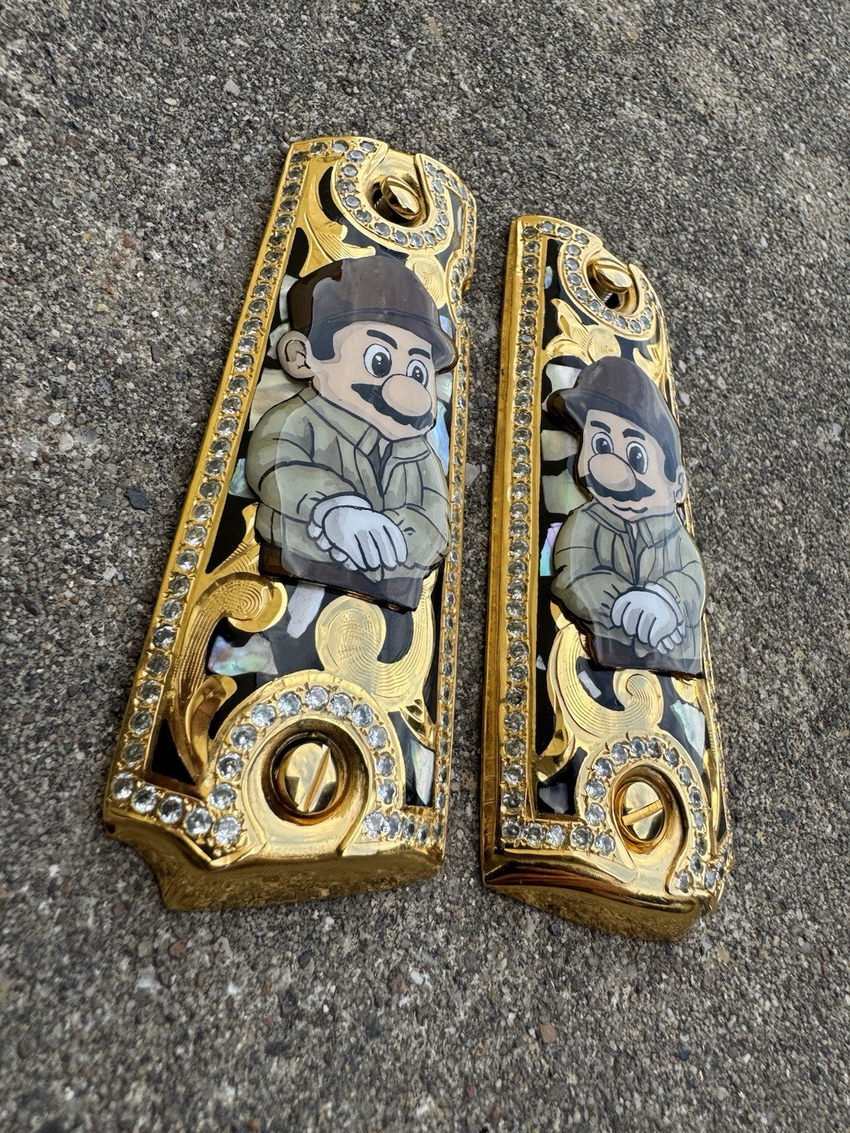 1911 ZIRCONIA 45 38 SUPER COLT CHAPO MARIO GOLD GUN PISTOL GRIP CACHAS &24KSCREW