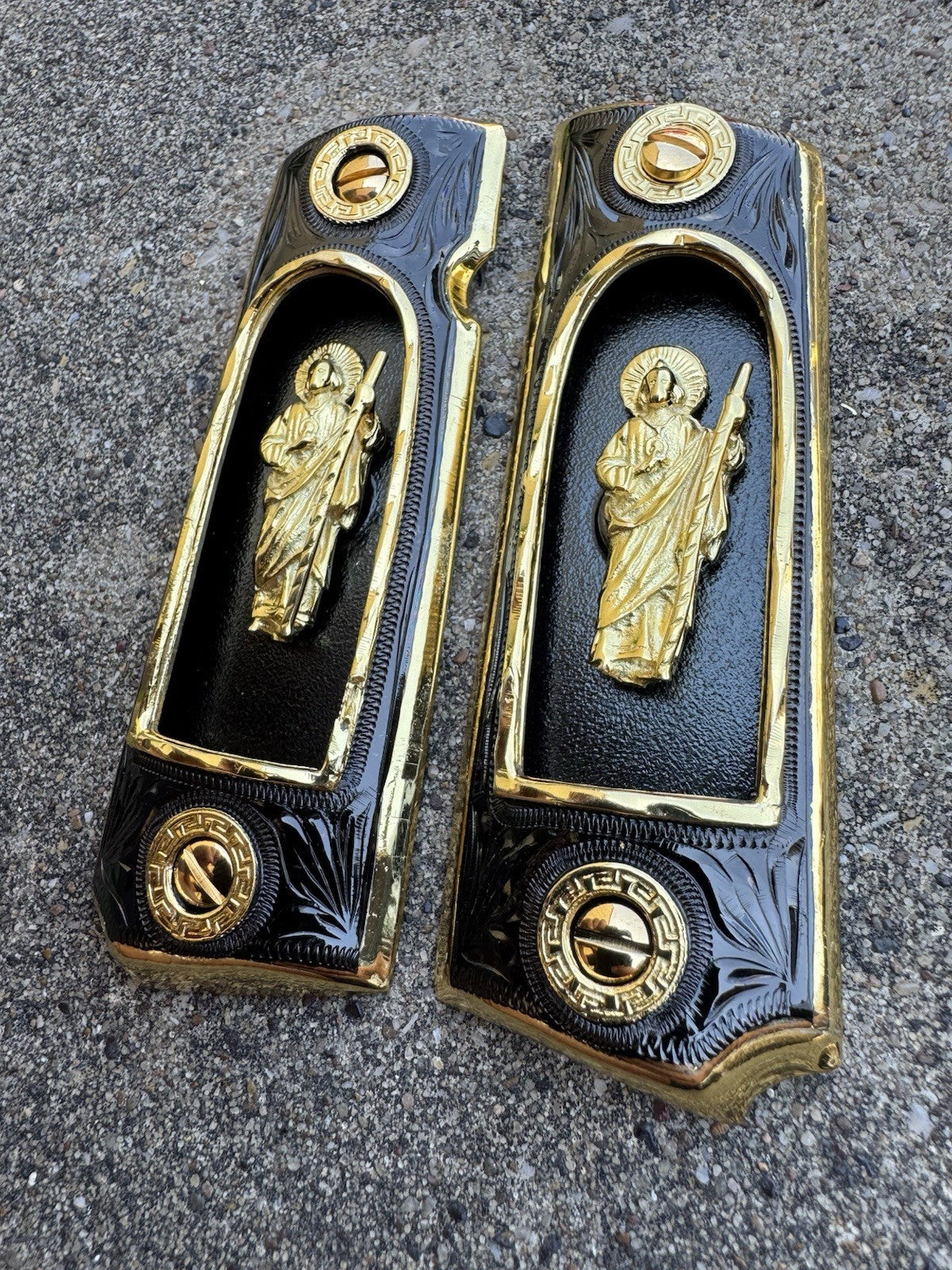 1911 45 38 Super San Judas Full Size Gold Gun Pistol Grip Cachas & 24K Screws