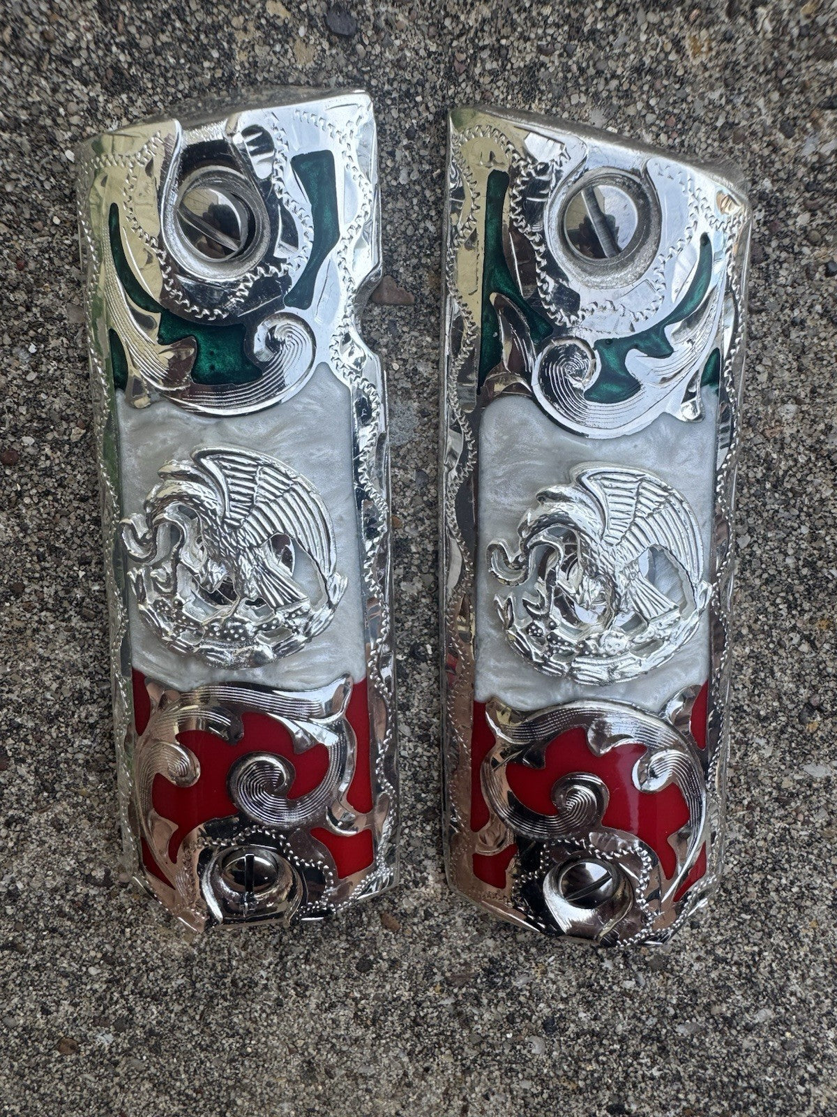 1911 45 38 Super Mexican Eagle Full Size Gun Pistol Grip Cachas & Polished Screw