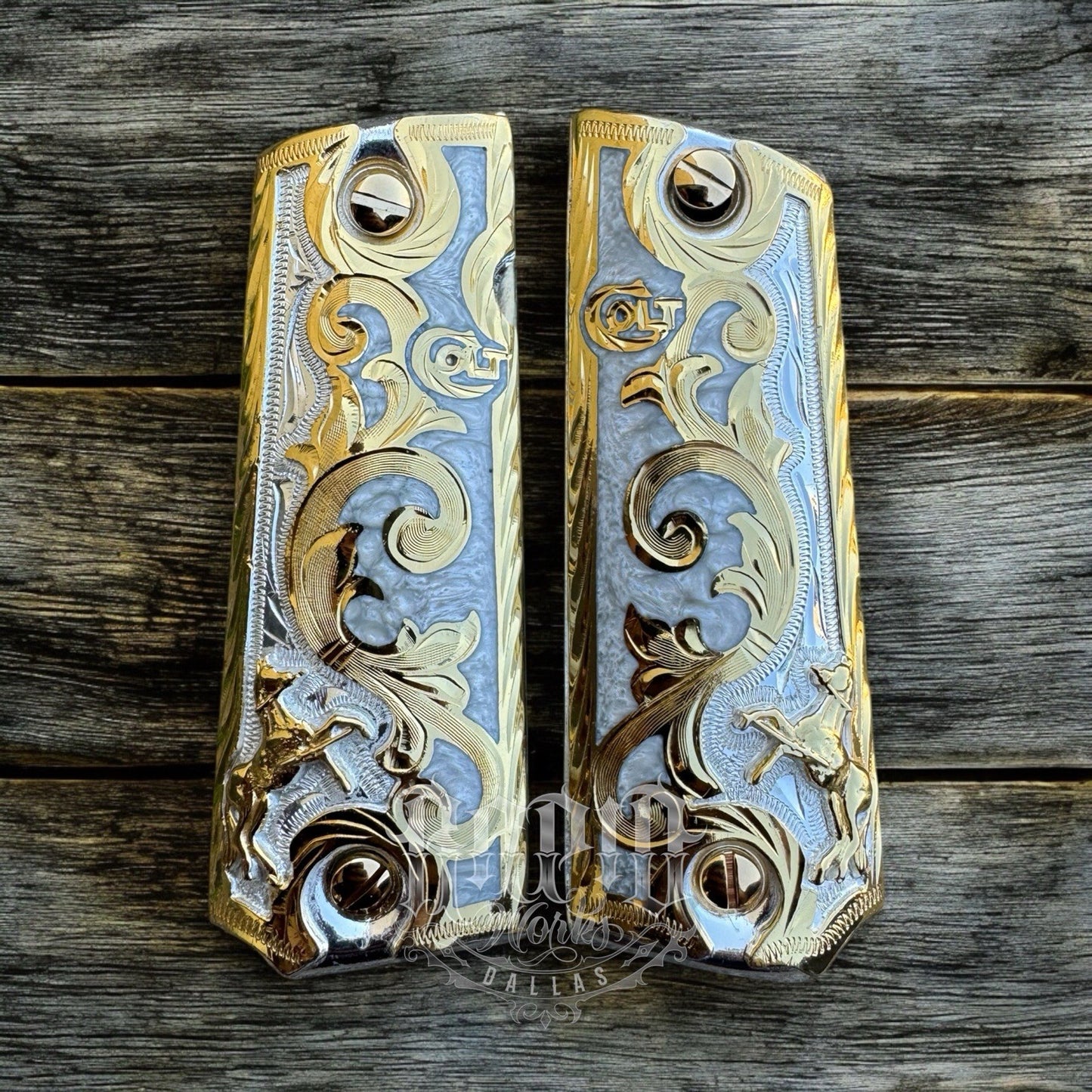 1911 45 38 Super Colt Horse Full Size Gold Gun Pistol Grip Cachas & 24K Screws