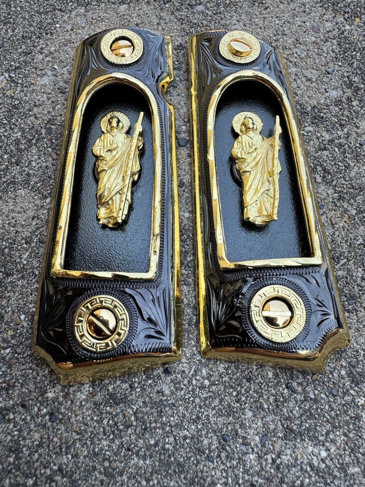 1911 45 38 Super San Judas Full Size Gold Gun Pistol Grip Cachas & 24K Screws