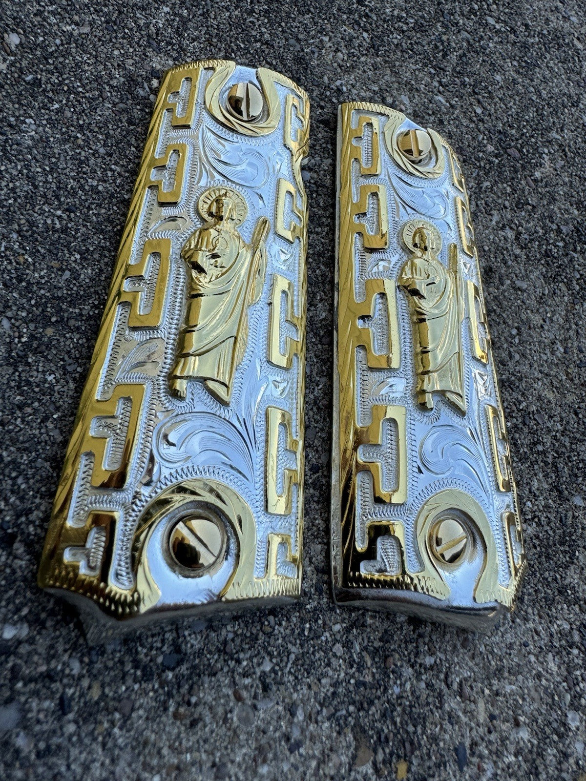1911 45 38 Super San Judas Full Size Gold Gun Pistol Grip Cachas & 24K Screws