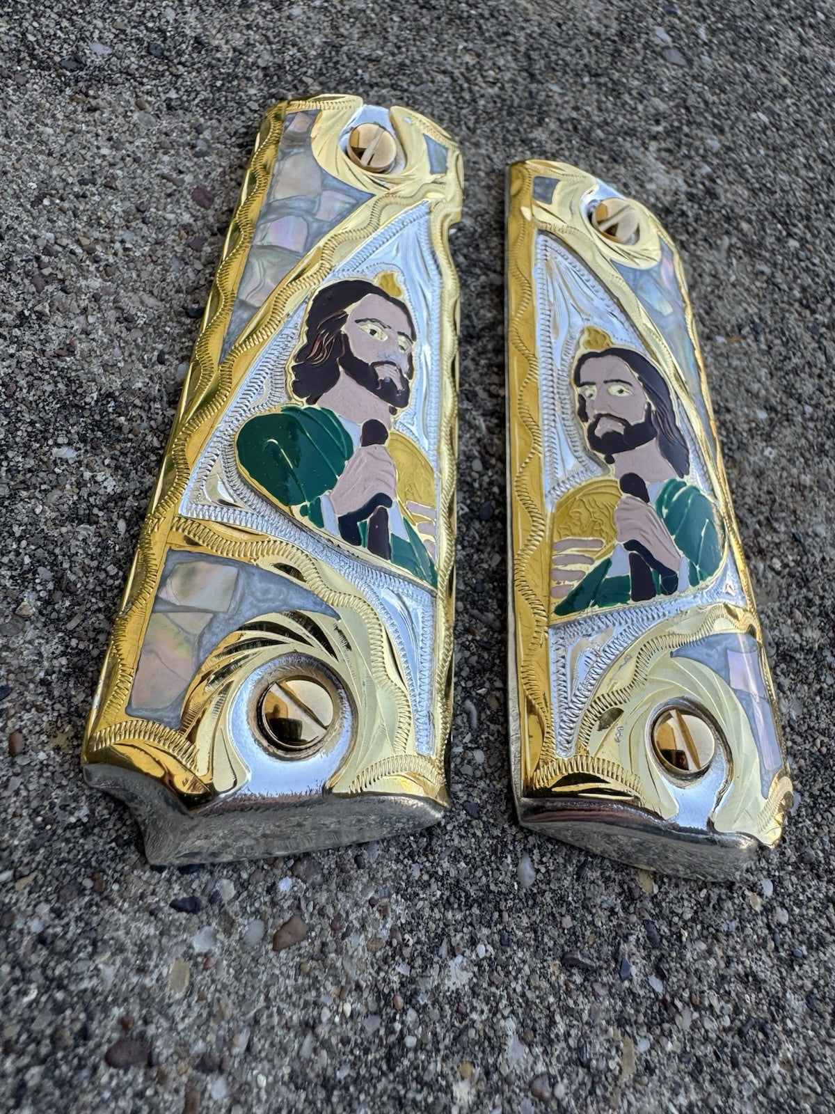 1911 45 38 Super San Judas Full Size Gold Gun Pistol Grip Cachas & 24K Screws