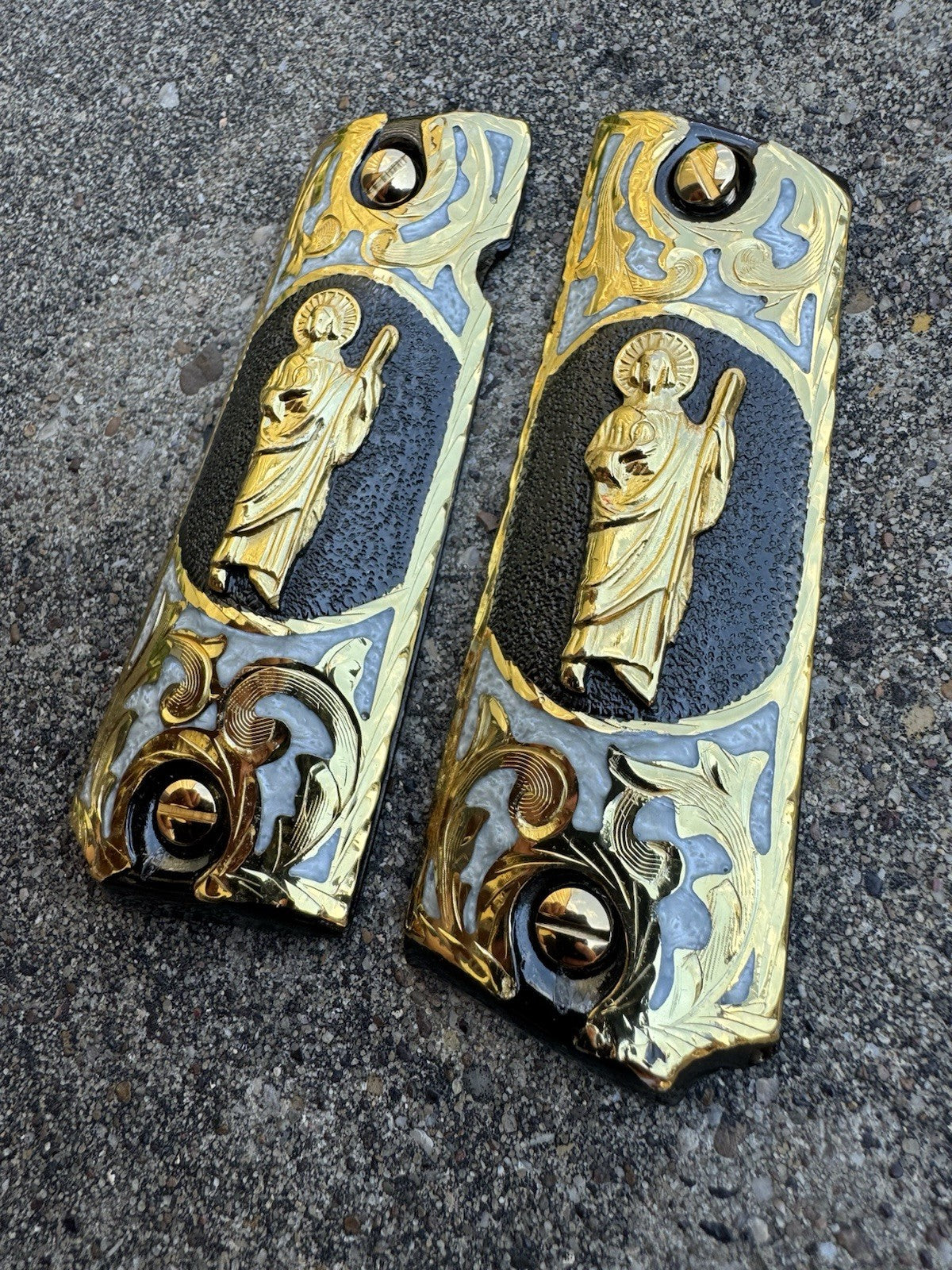 1911 45 38 Super San Judas Full Size Gold Gun Pistol Grip Cachas & 24K Screws