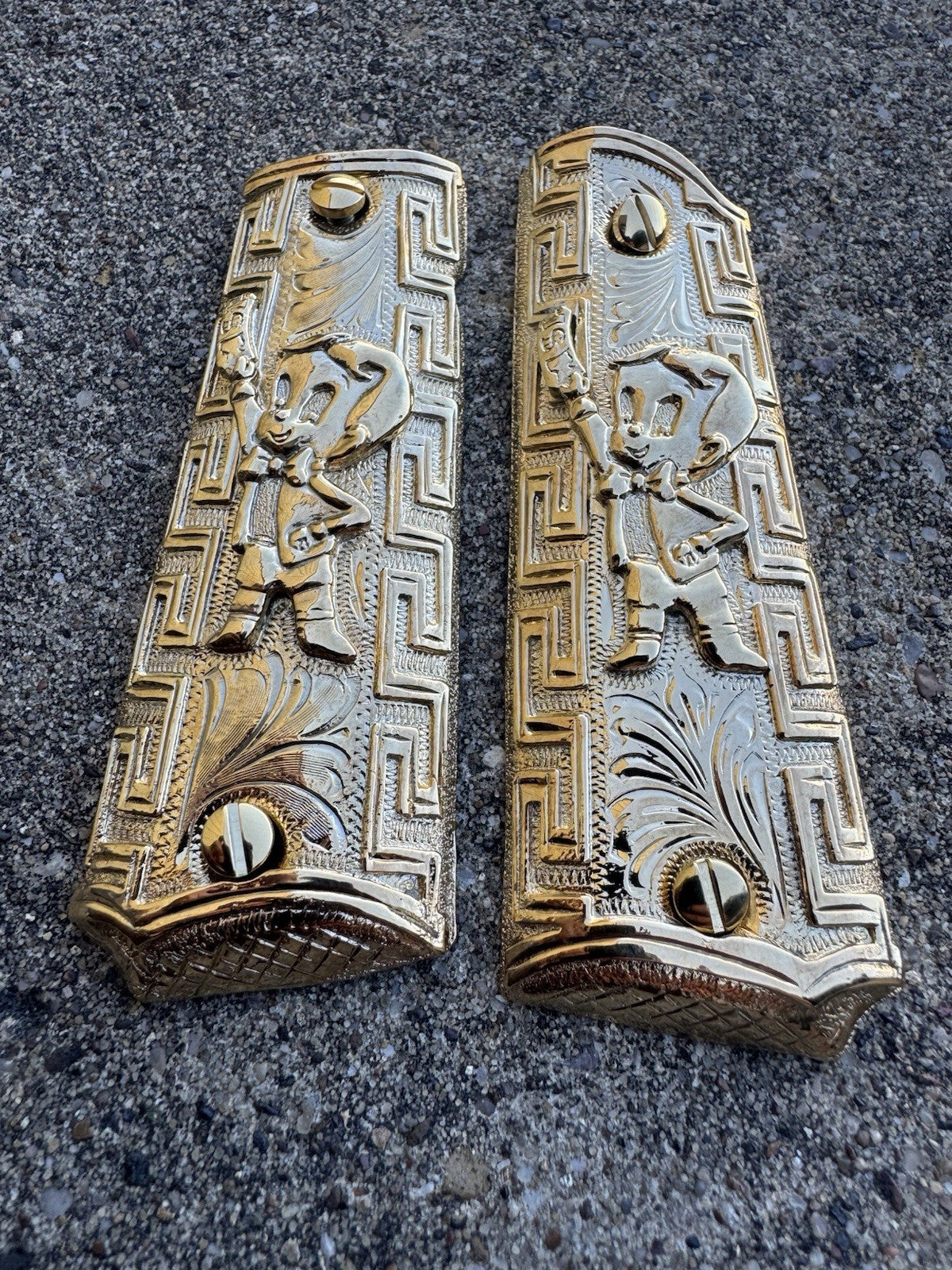 1911 45 38 Super Full Size Richie Rich Gold Gun Pistol Grip Cachas & 24K Screws