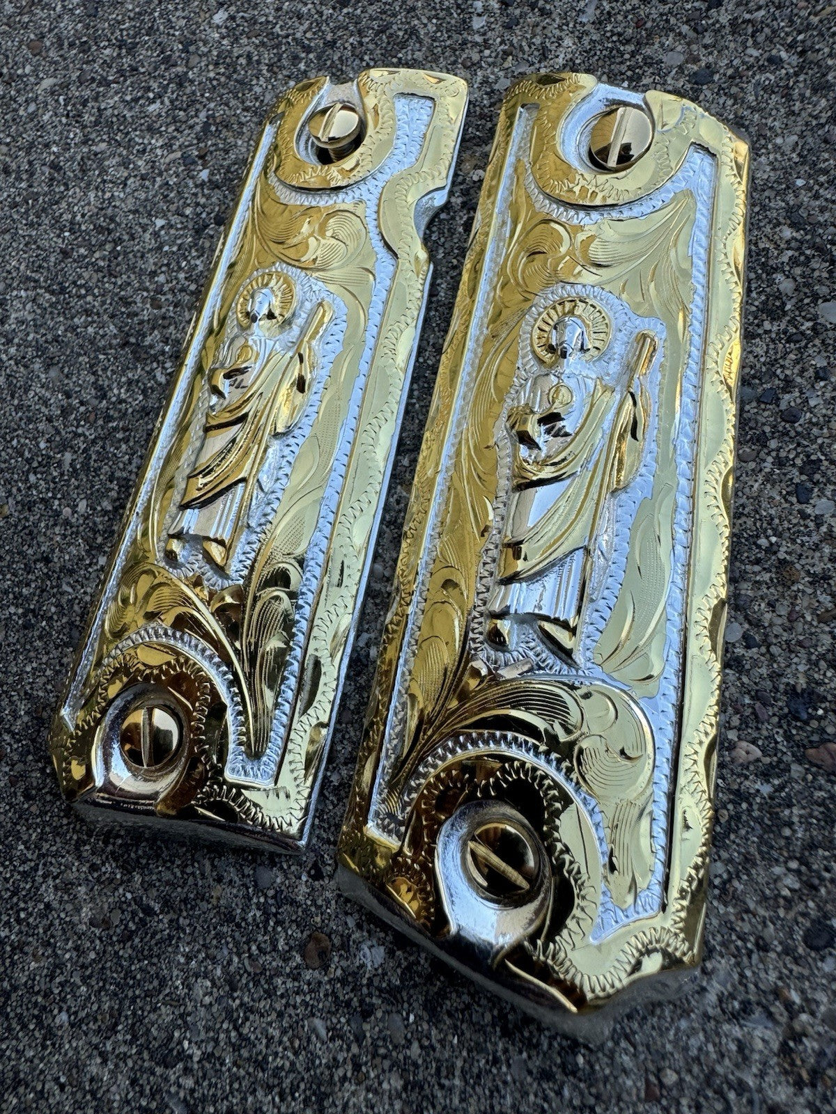 1911 45 38 Super San Judas Full Size Gold Gun Pistol Grip Cachas & 24K Screws