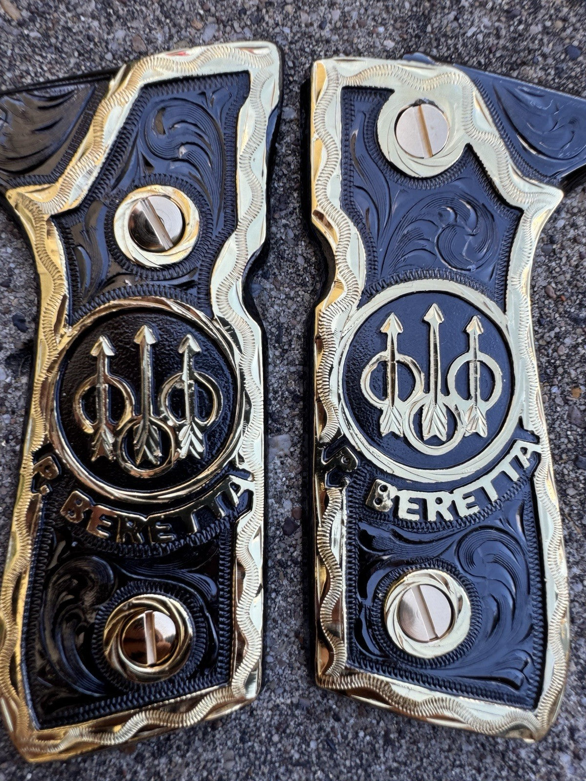 Beretta 92FS Cachas Gold Plated Pistol Custom Grips & Gold Screws