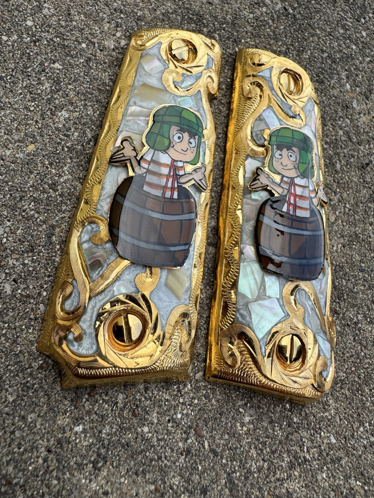 1911 45 38 Super Full Size El Chavo Gold Gun Pistol Grip Cachas & 24K Screws