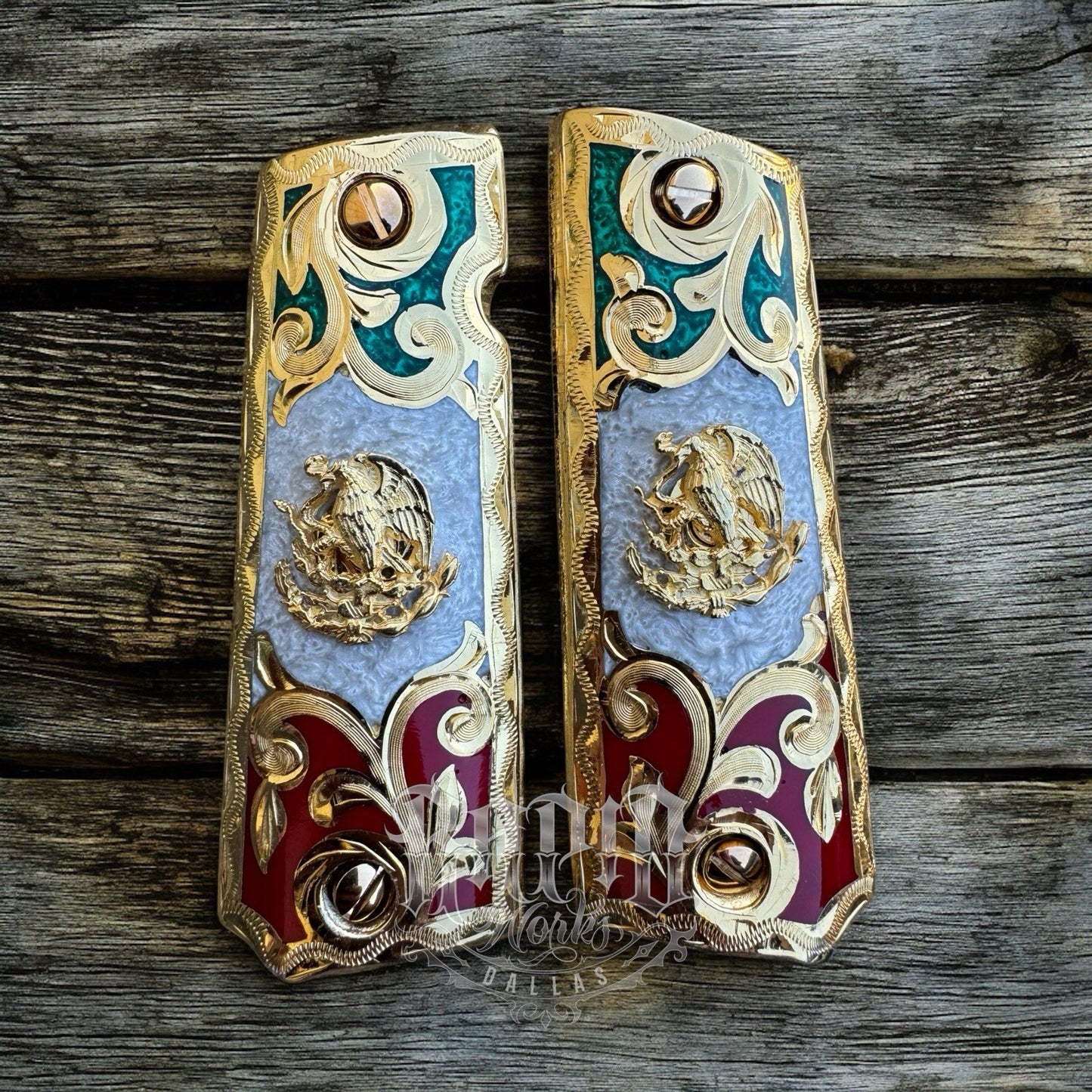 1911 45 38 Super Full Size Mexican Eagle Gold Gun Pistol Grip Cachas & 24K Screw