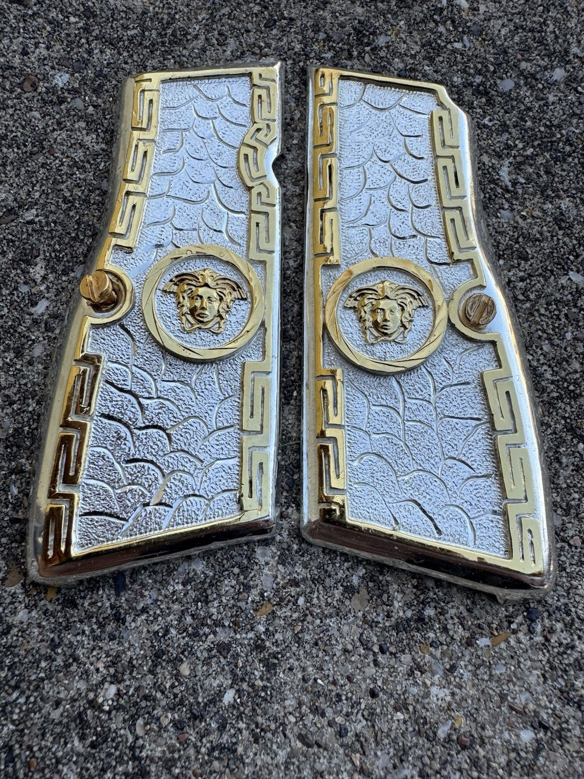Browning Hi-Power 9mm Versace Gold Gun Pistol Grip Cachas & 2 24K Screws
