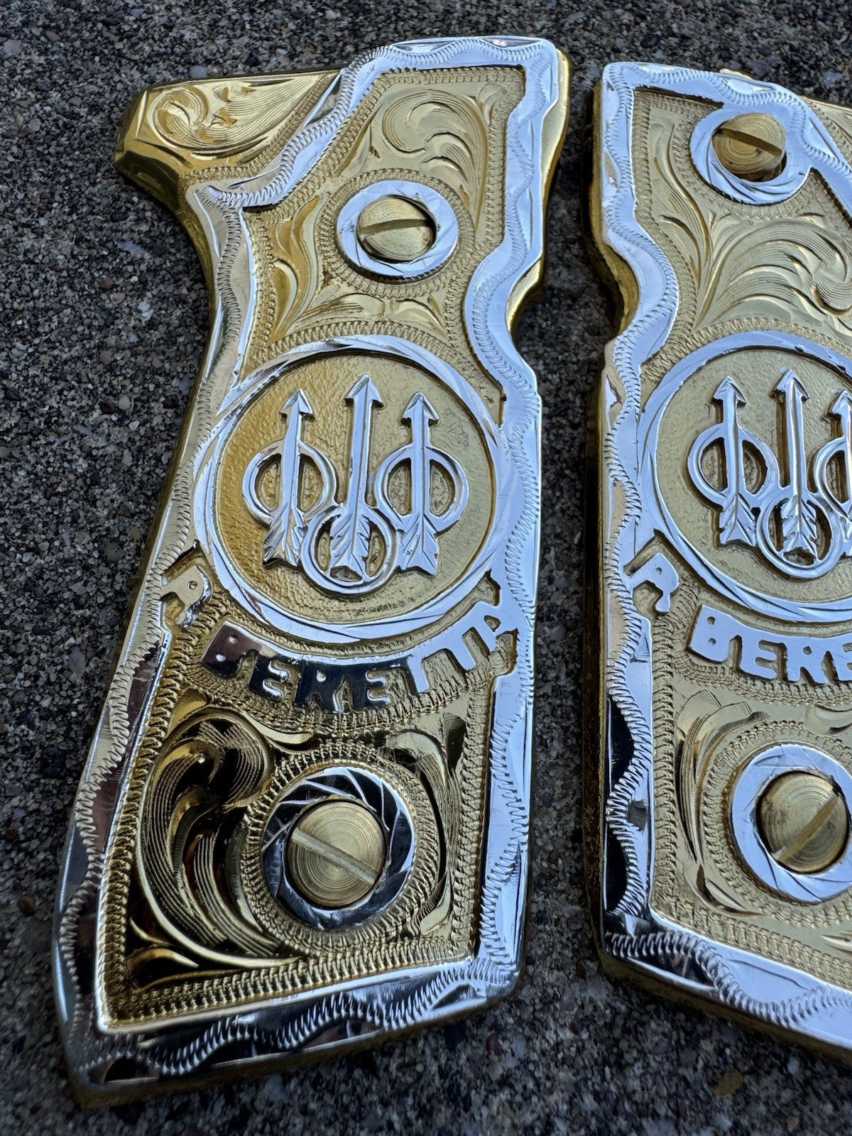 Beretta 92FS Cachas Gold Plated Pistol Custom Grips & Gold Screws