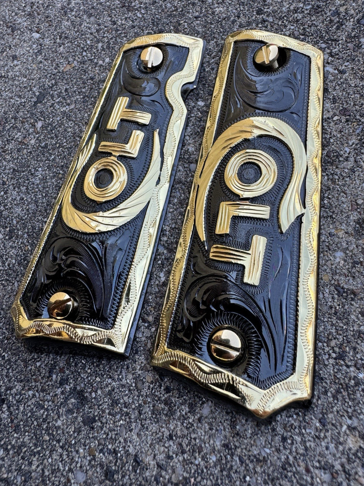 1911 45 38 Super Colt Full Size Gold Gun Pistol Grip Cachas & 24K Screws