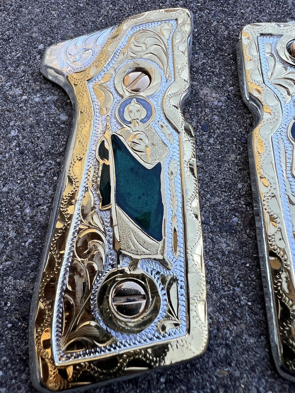Beretta 92FS Cachas San Judas Gold Plated Pistol Grips Custom & Gold Screws