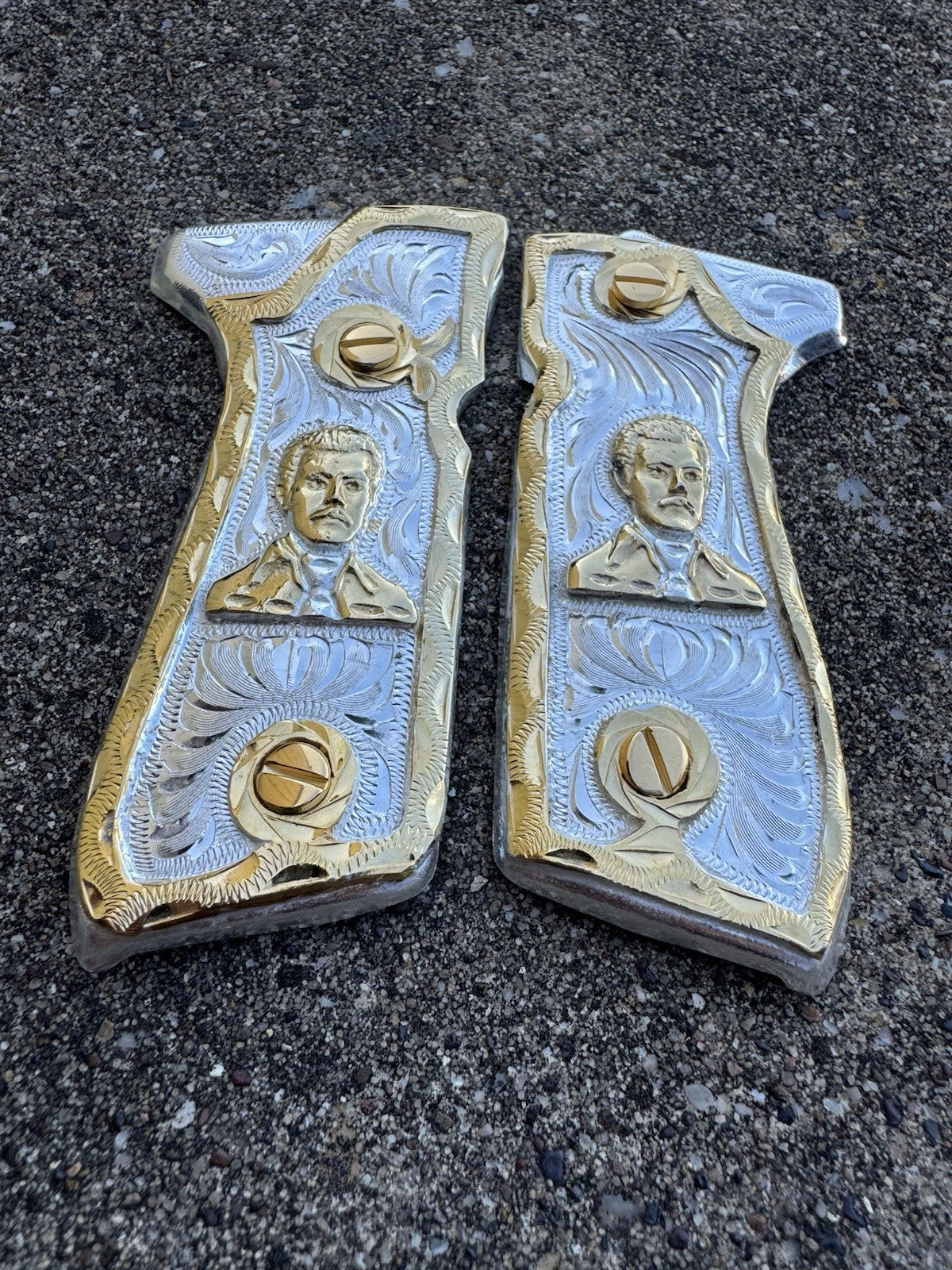 Beretta 92FS Cachas Gold Plated Pistol Custom Grips & Gold Screws