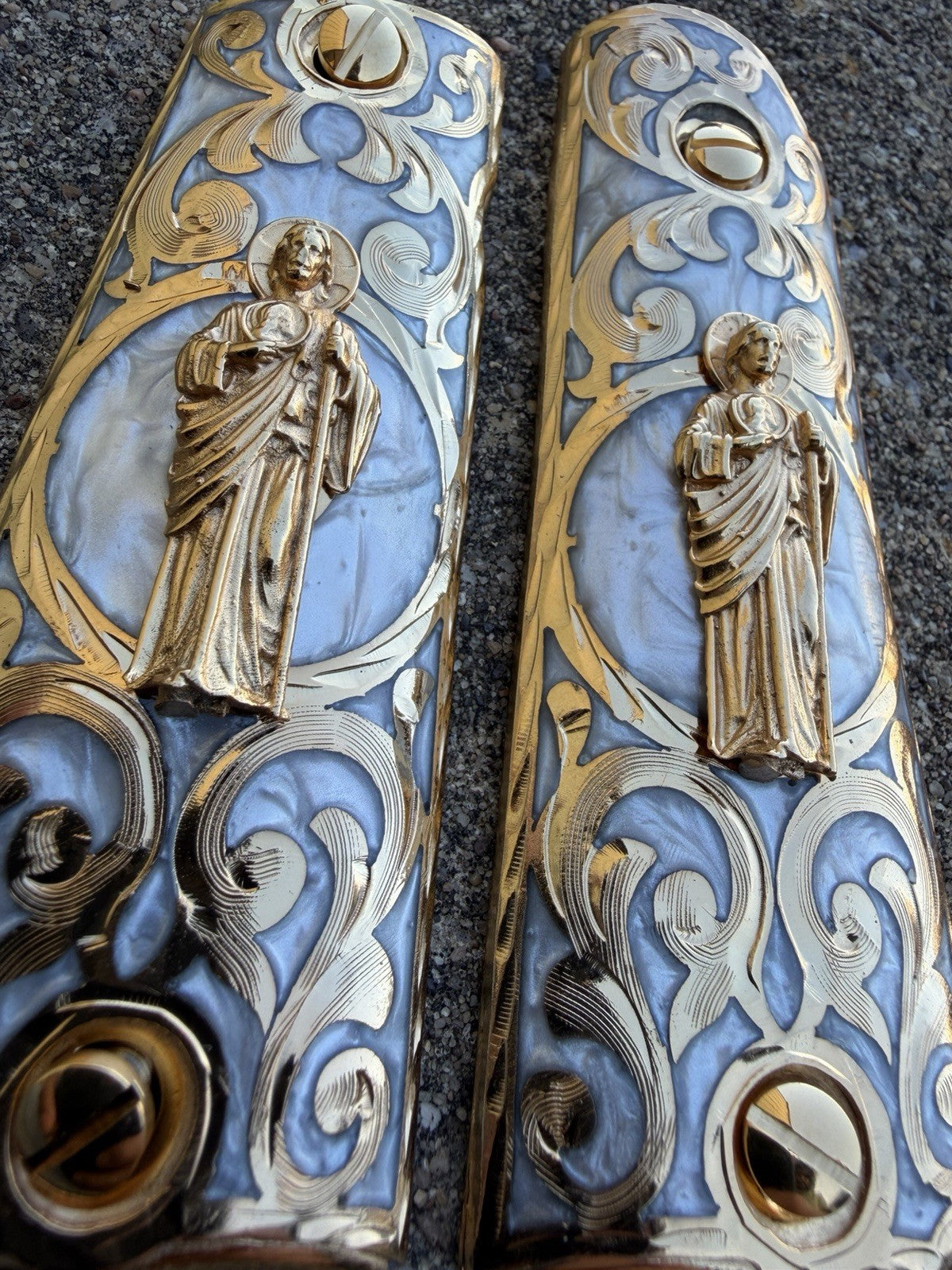 1911 45 38 Super Full Size San Judas Gold Gun Pistol Grip Cachas & 24K Screws