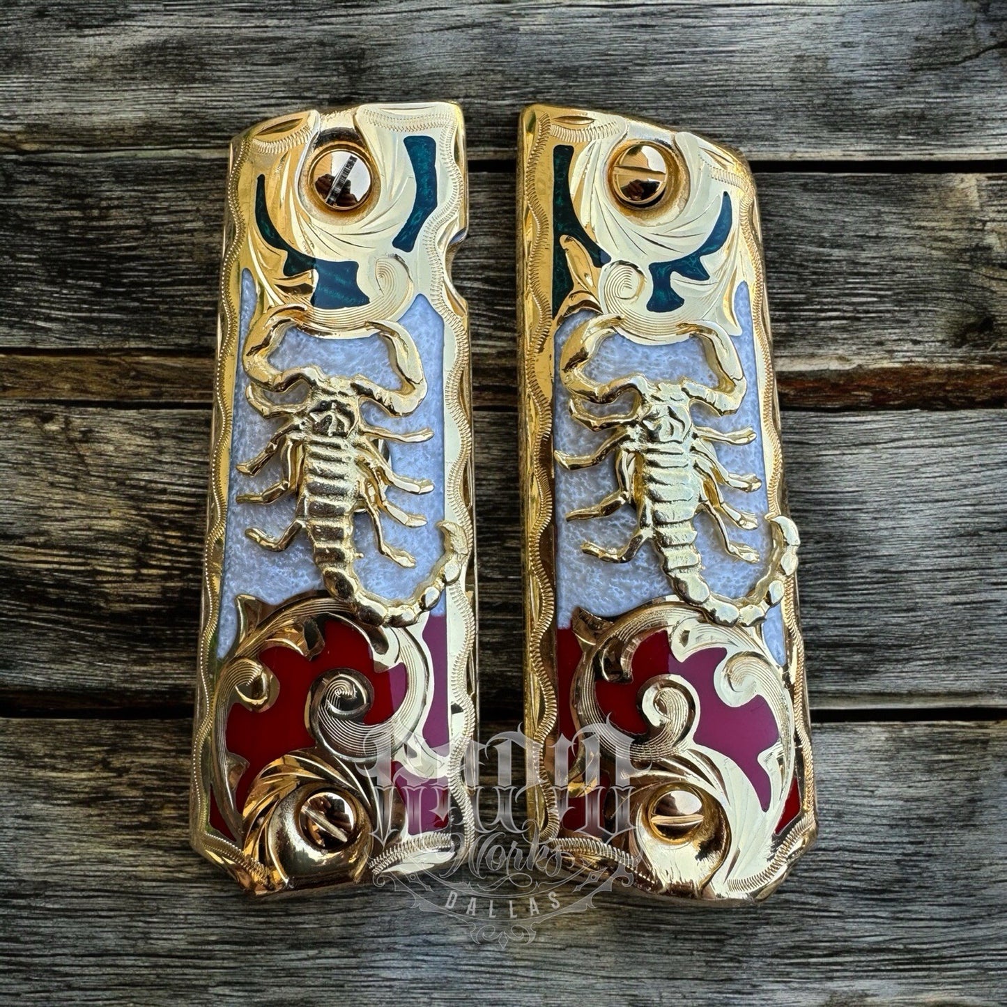 1911 45 38 Super Scorpion Full Size Gold Gun Pistol Grip Cachas & 24K Screws
