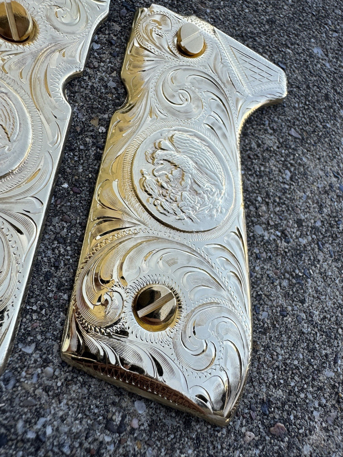 Beretta 92FS Cachas Gold Plated Pistol Custom Grips & Gold Screws