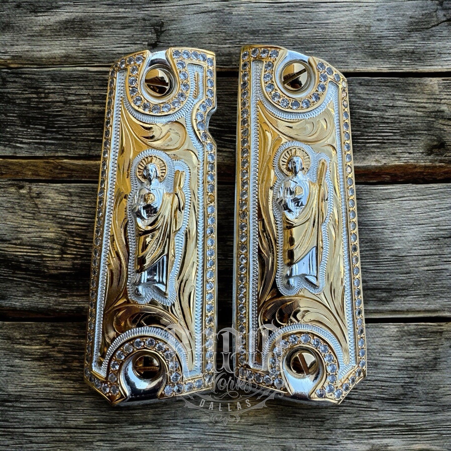 1911 ZIRCONIAS SAN JUDAS 45 38 SUPER COLT GOLD GUN PISTOL GRIP CACHAS & 24KSCREW