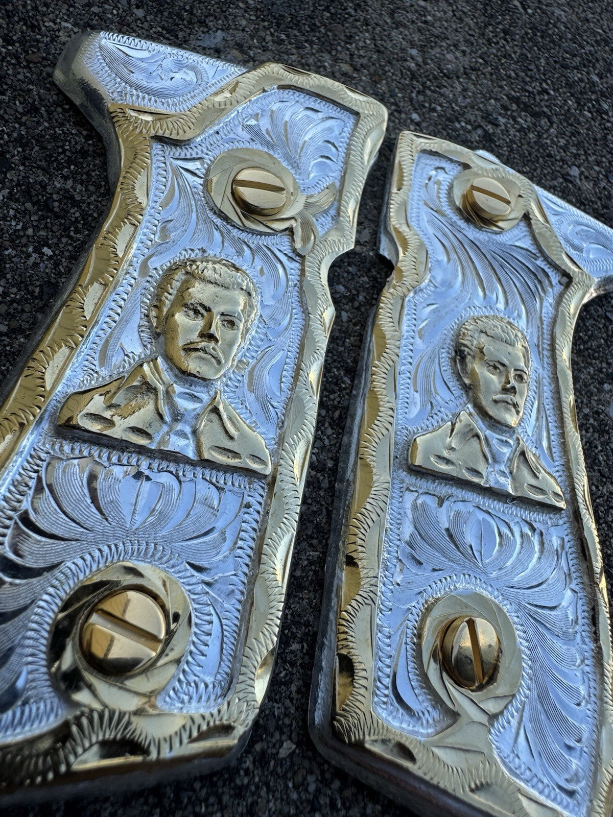 Beretta 92FS Cachas Gold Plated Pistol Custom Grips & Gold Screws