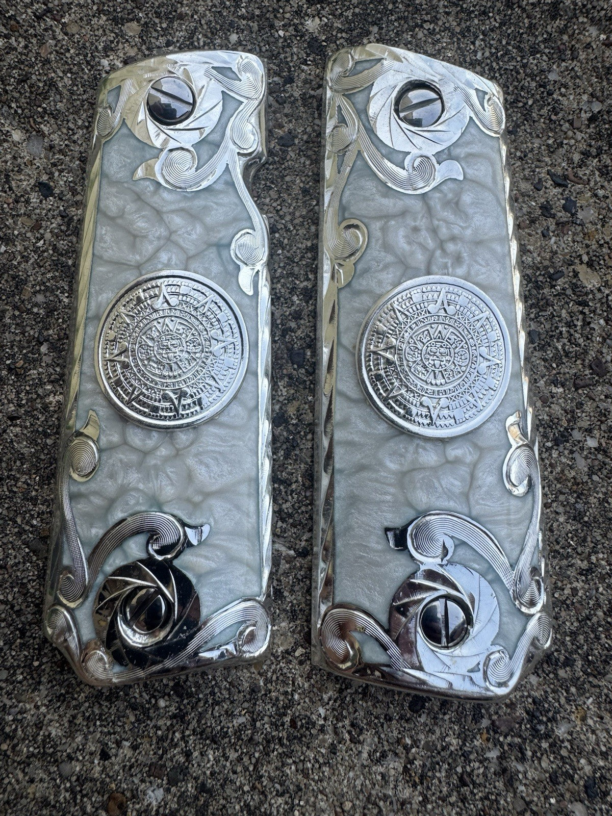 1911 45 38 Super Azteca Full Size Gun Pistol Grip Cachas & Polished Screws