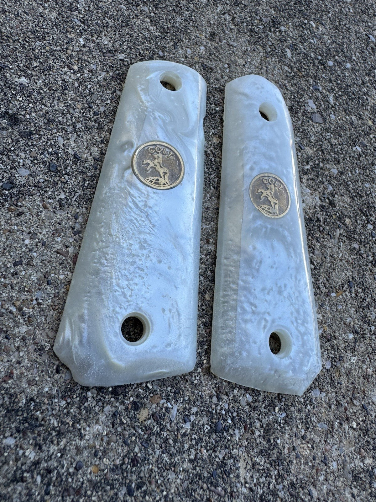 1911 45 38 Super Full Size Resin Gold Colt Coin Gun Pistol Grip Cachas