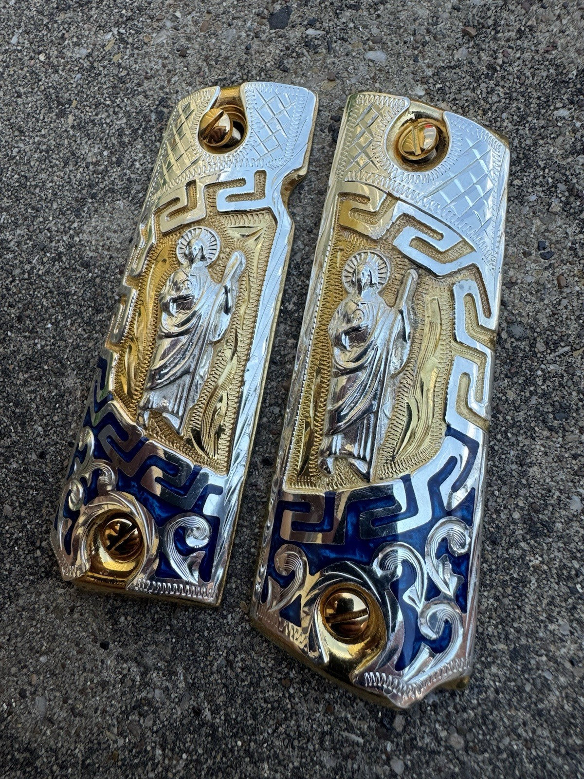 1911 45 38 Super San Judas Full Size Gold Gun Pistol Grip Cachas & 24K Screws