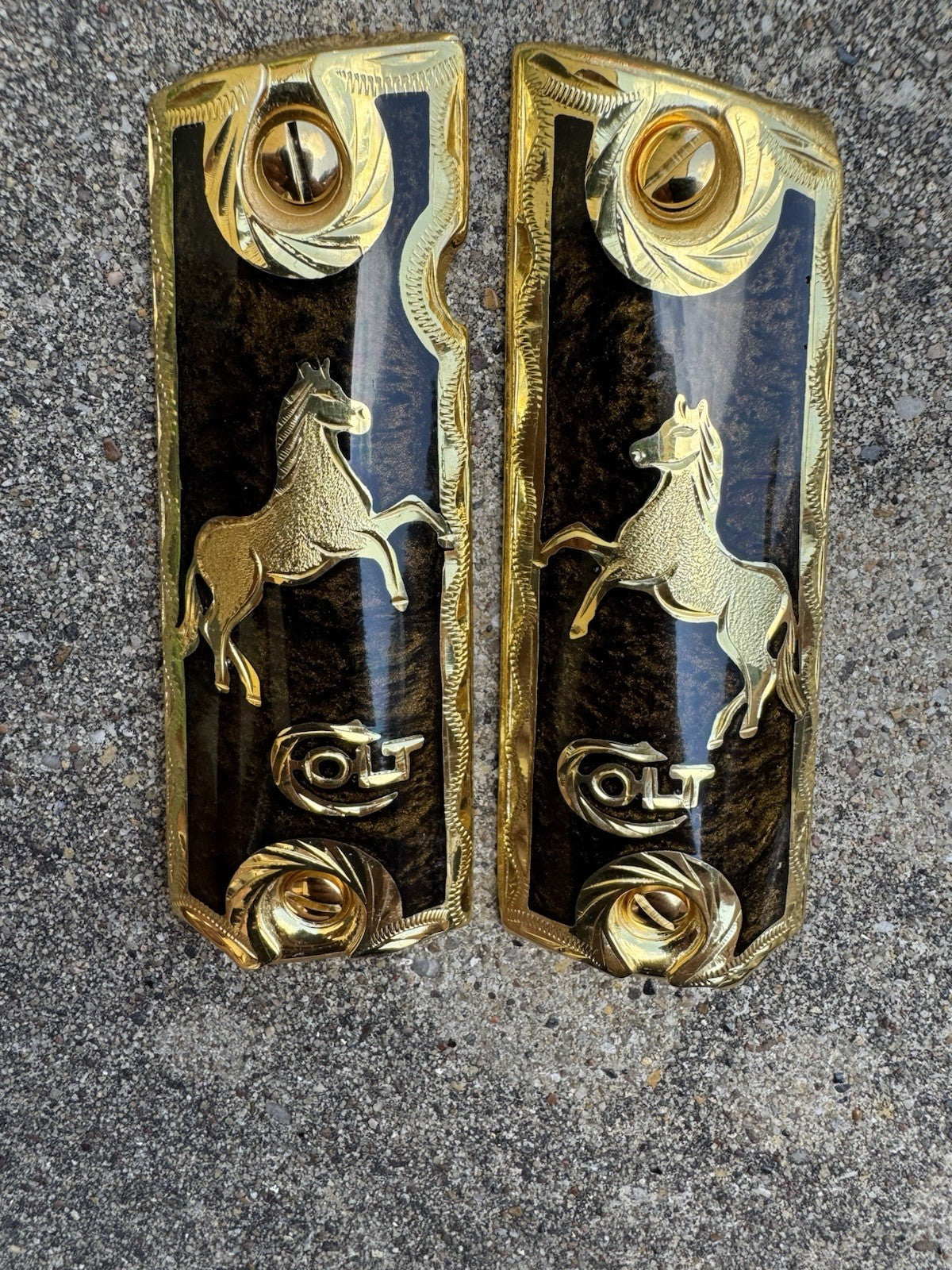1911 45 38 Super Colt Horse Full Size Gold Gun Pistol Grip Cachas & 24K Screws