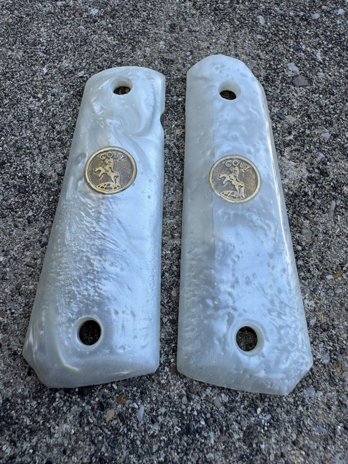 1911 45 38 Super Full Size Resin Gold Colt Coin Gun Pistol Grip Cachas