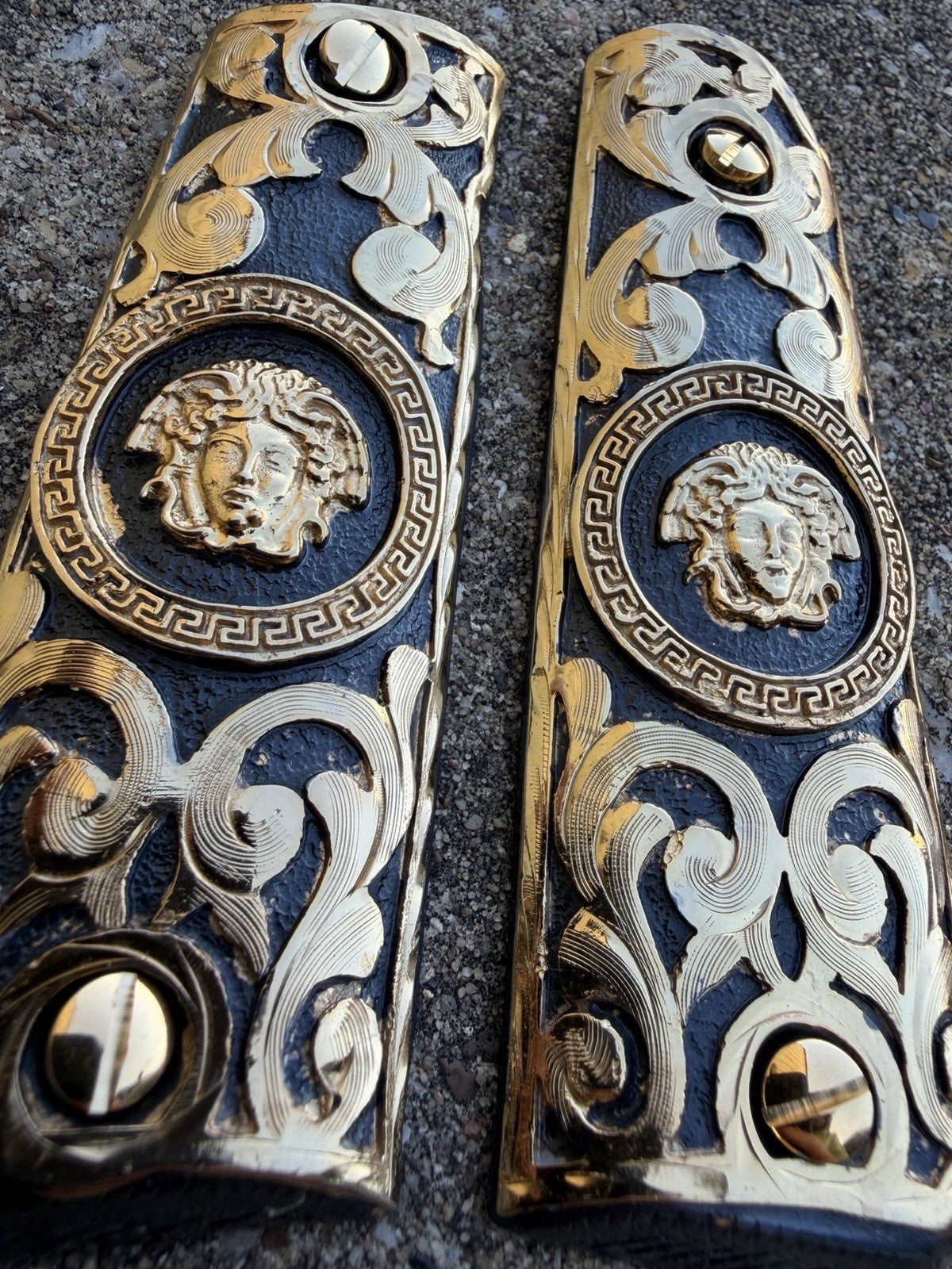 1911 45 38 Super Full Size Versace Gold Gun Pistol Grip Cachas & 24K Screws