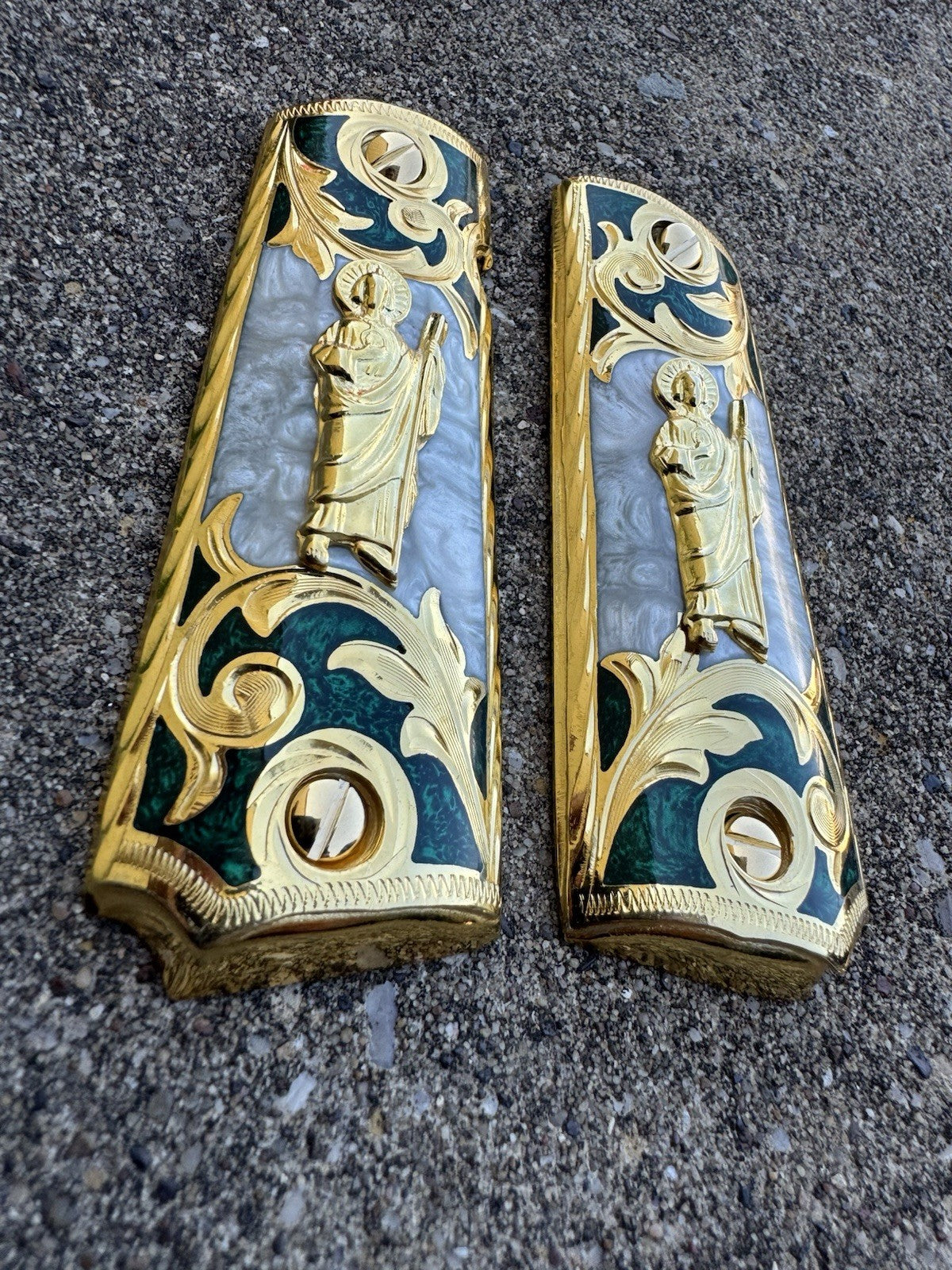 1911 45 38 Super San Judas Full Size Gold Gun Pistol Grip Cachas & 24K Screws