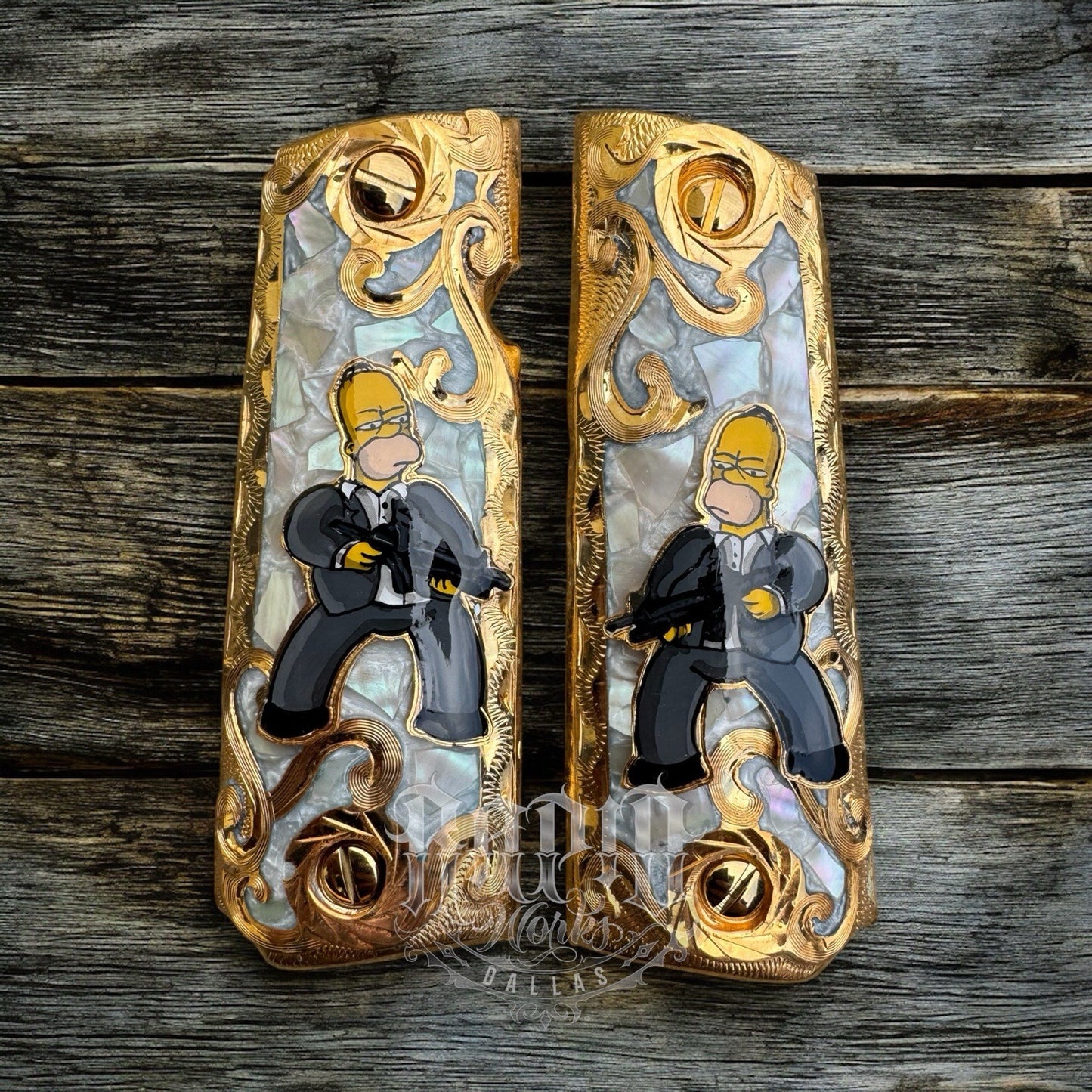 1911 45 38 Super Full Size Homer Simpson Gold Gun Pistol Grip Cachas & 24K Screw