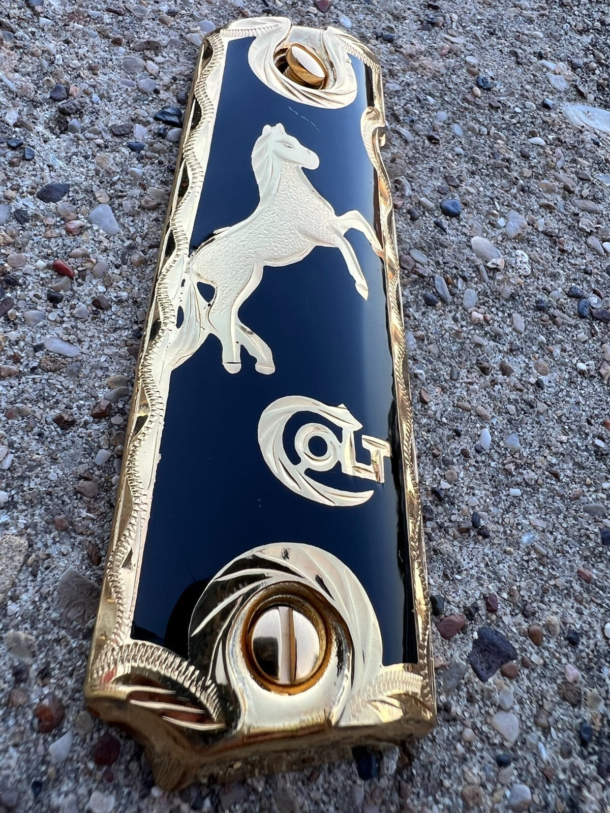 1911 45 38 SUPER COLT GOLD GUN PISTOL GRIP CACHAS CHAPEADO DE ORO 24K SCREWS