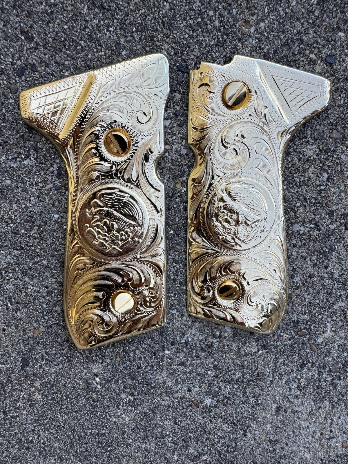 Beretta 92FS Cachas Gold Plated Pistol Custom Grips & Gold Screws