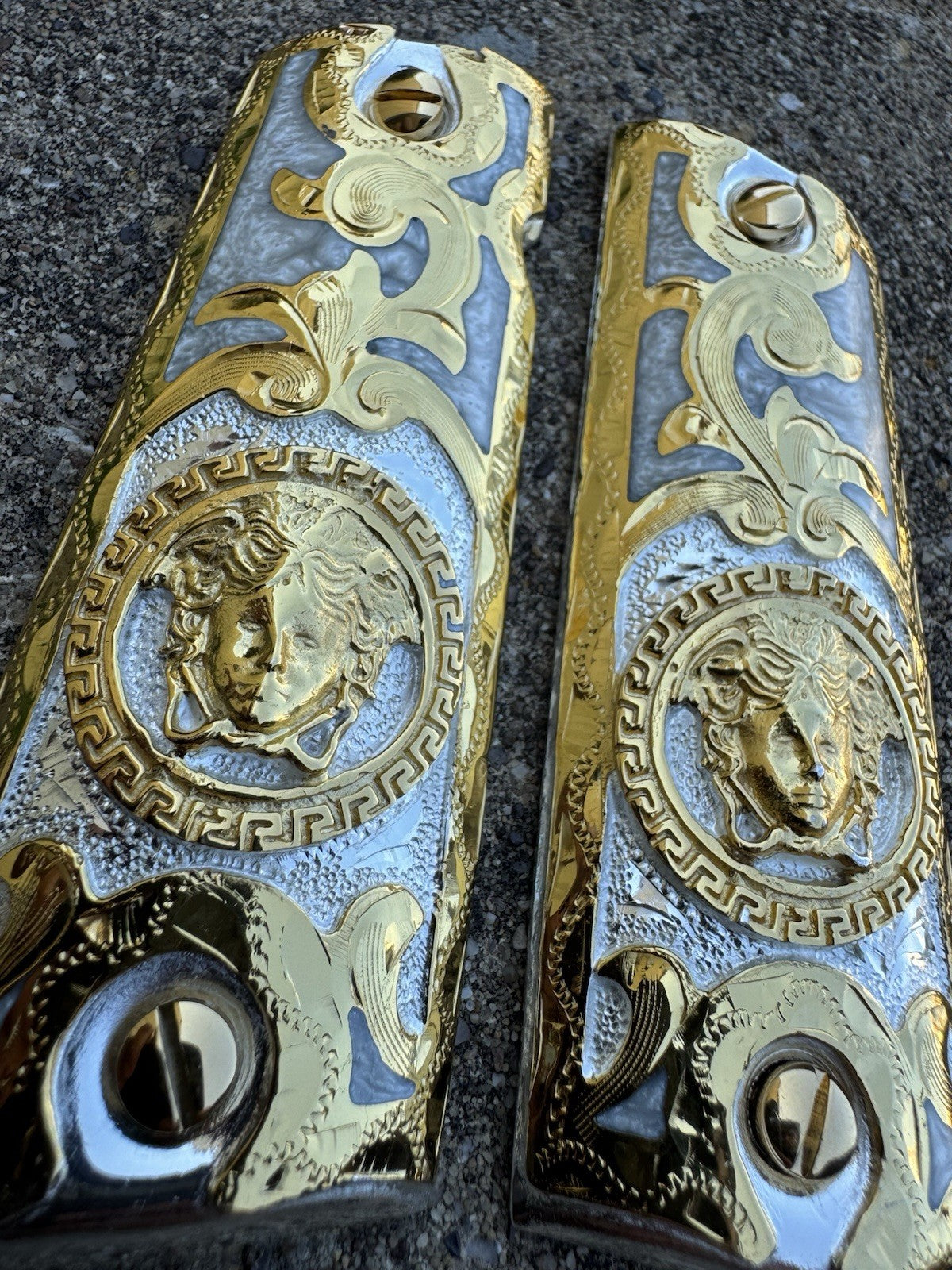 1911 45 38 Super Versace Full Size Gold Gun Pistol Grip Cachas & 24K Screws