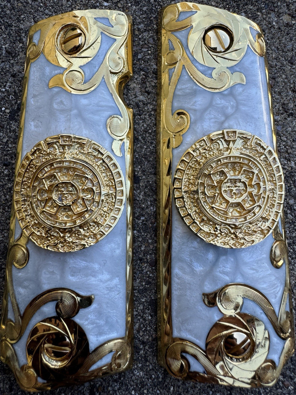 1911 45 38 Super Full Size Calendario Gold Gun Pistol Grip Cachas & 24K Screws