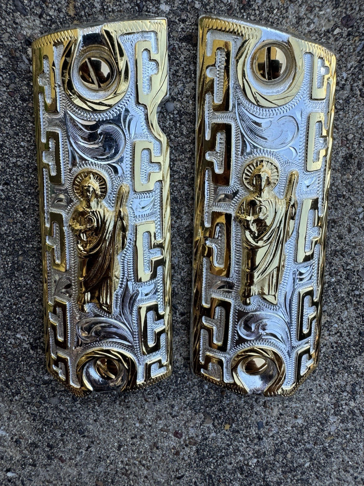 1911 45 38 Super San Judas Full Size Gold Gun Pistol Grip Cachas & 24K Screws