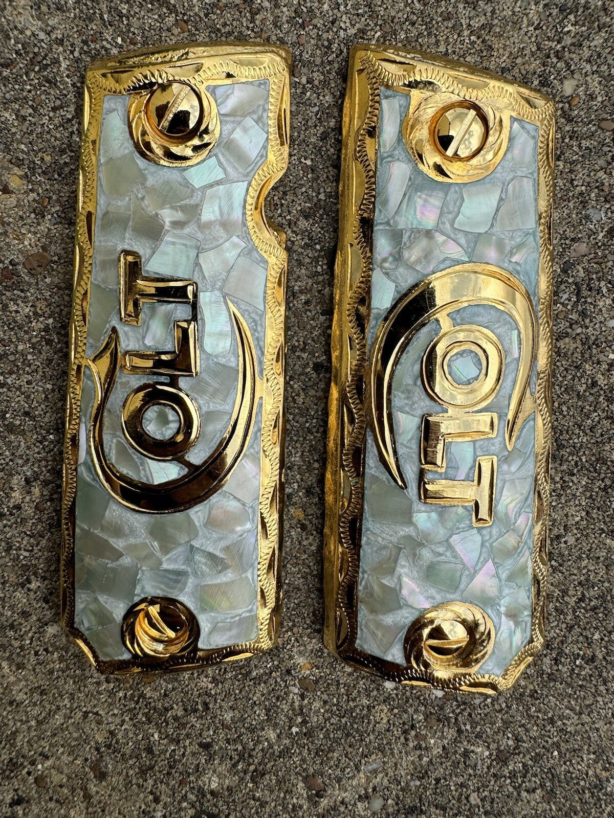 1911 45 38 Super Full Size COLT Gold Gun Pistol Grip Cachas & 24K Screws