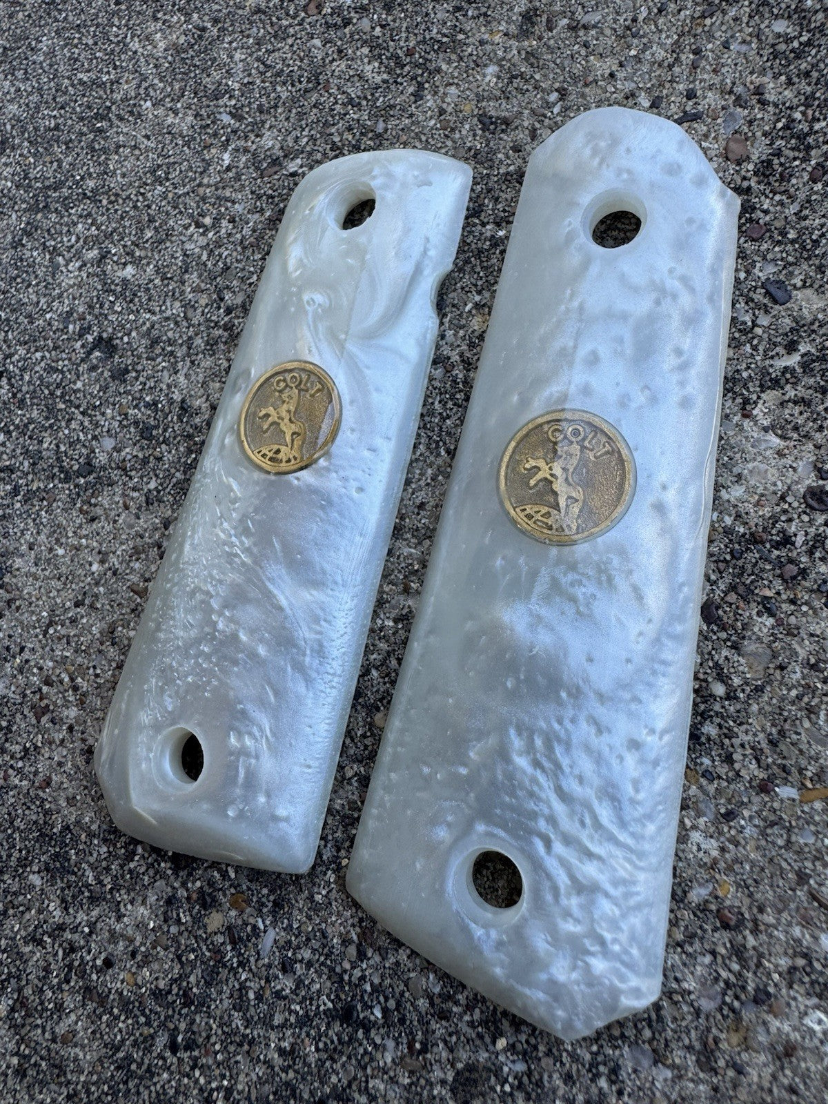1911 45 38 Super Full Size Resin Gold Colt Coin Gun Pistol Grip Cachas