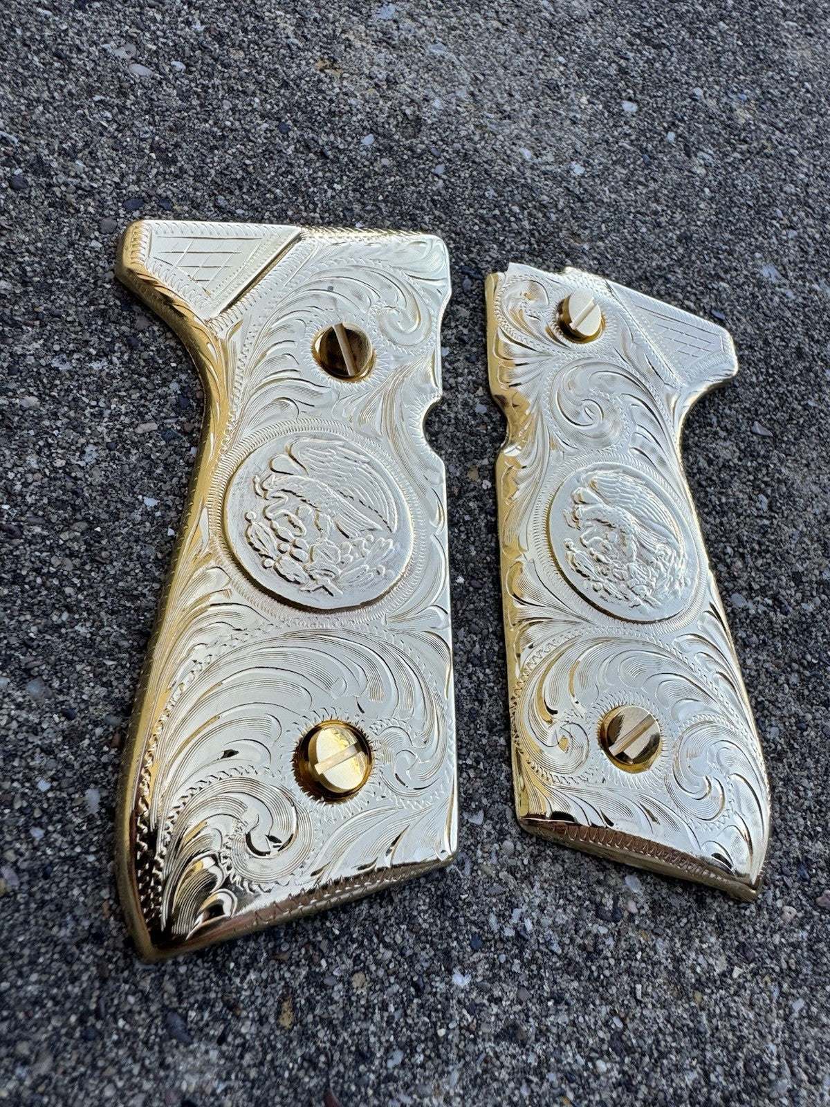 Beretta 92FS Cachas Gold Plated Pistol Custom Grips & Gold Screws