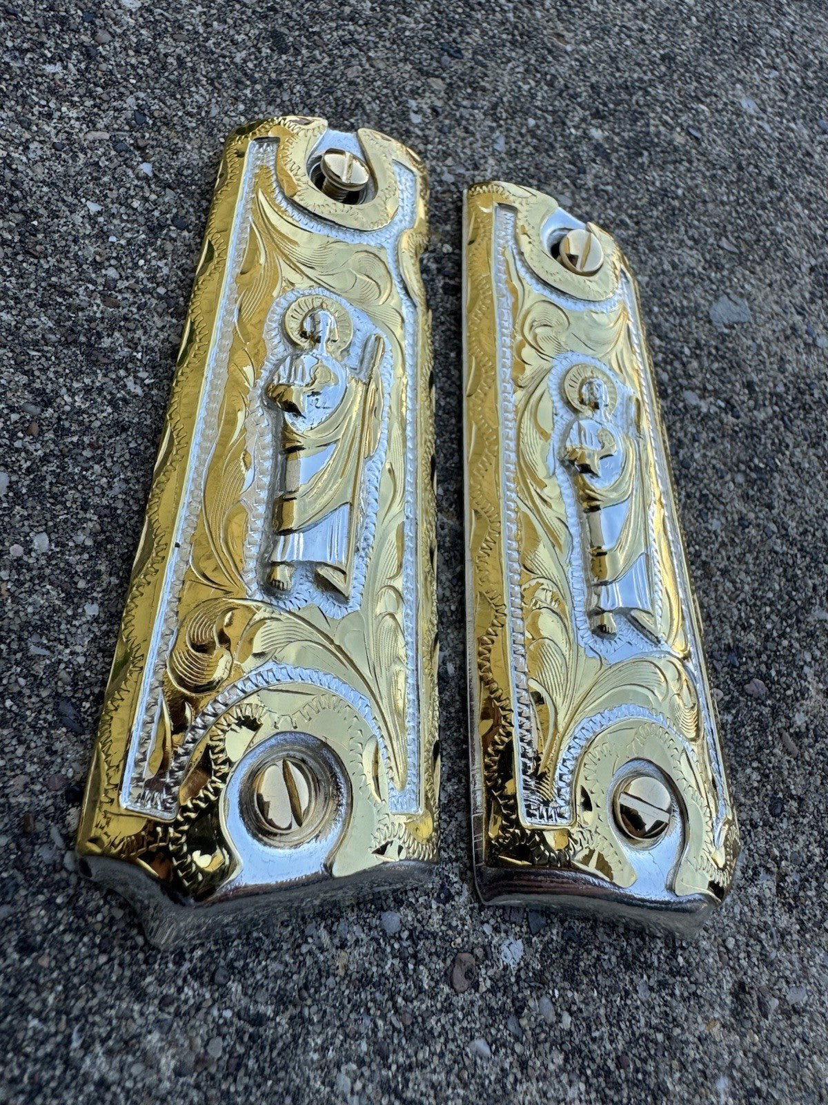 1911 45 38 Super San Judas Full Size Gold Gun Pistol Grip Cachas & 24K Screws