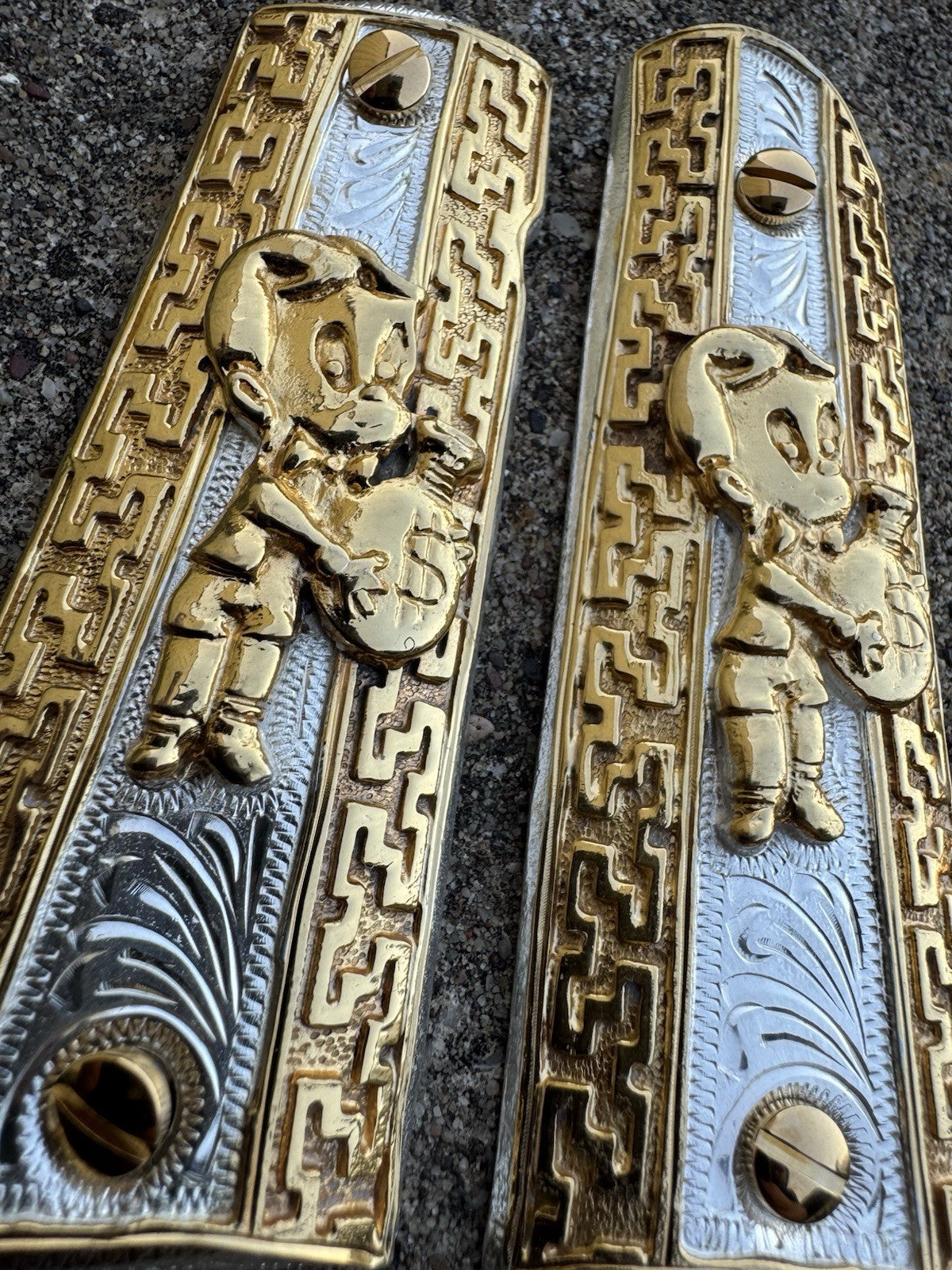 1911 45 38 Super Full Size Richie Rich Gold Gun Pistol Grip Cachas & 24K Screws