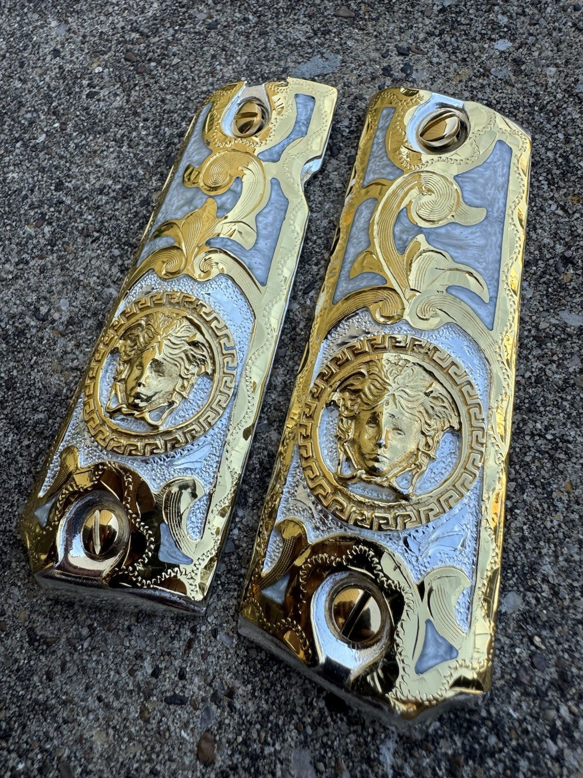 1911 45 38 Super Versace Full Size Gold Gun Pistol Grip Cachas & 24K Screws