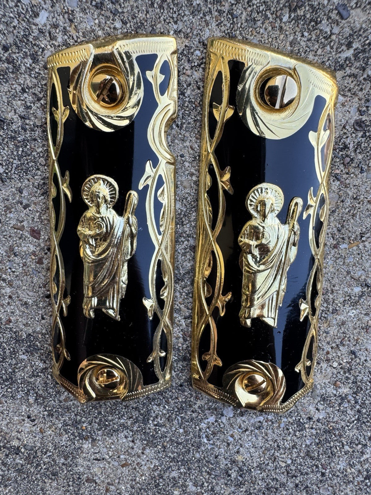 1911 45 38 Super San Judas Full Size Gold Gun Pistol Grip Cachas & 24K Screws