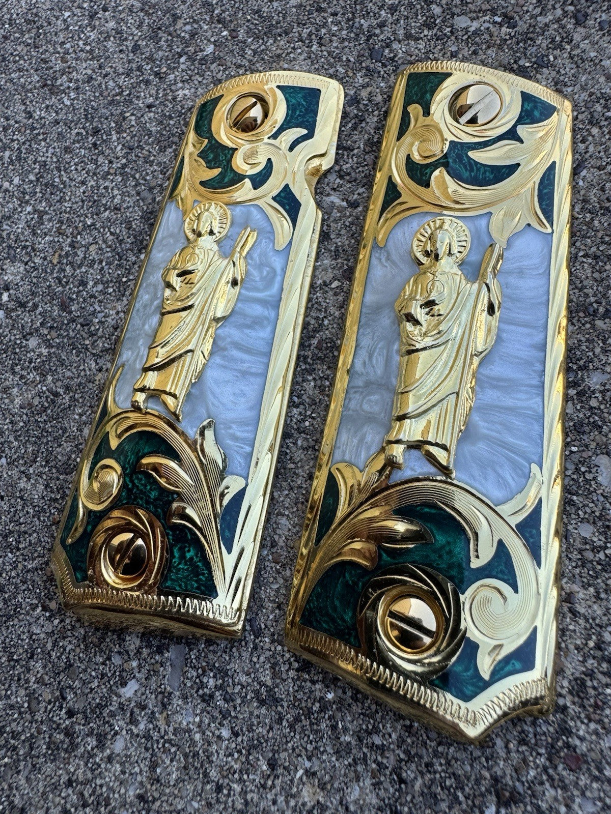 1911 45 38 Super San Judas Full Size Gold Gun Pistol Grip Cachas & 24K Screws